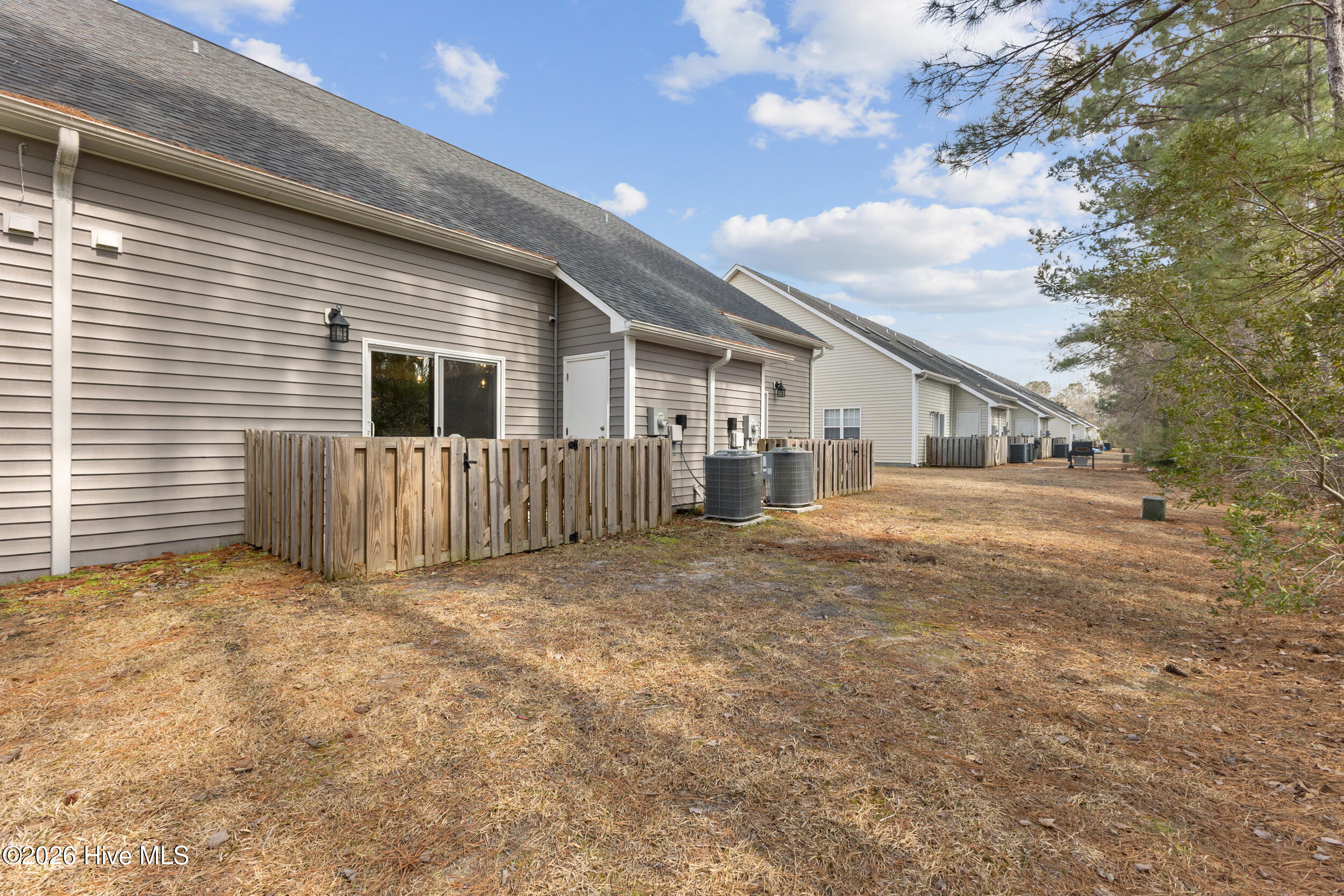 100558693 | Photo 31