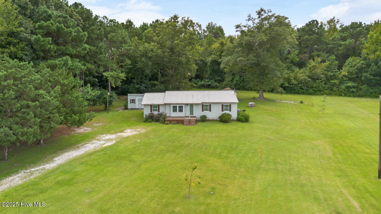 100520371 | Photo 34