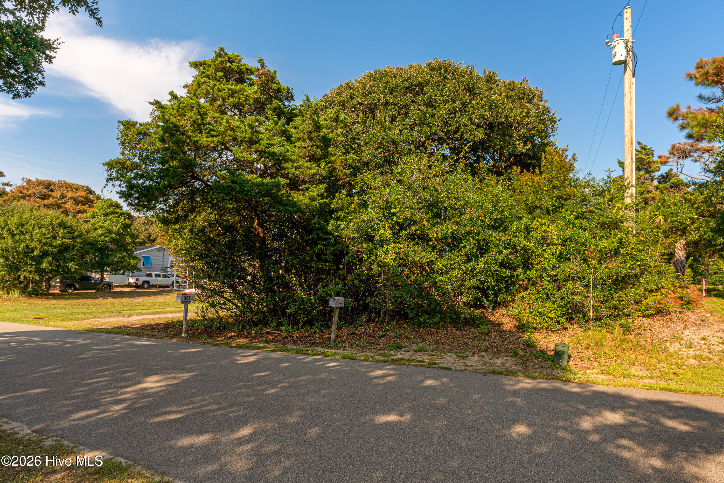 104 Juniper Road,Pine Knoll Shores