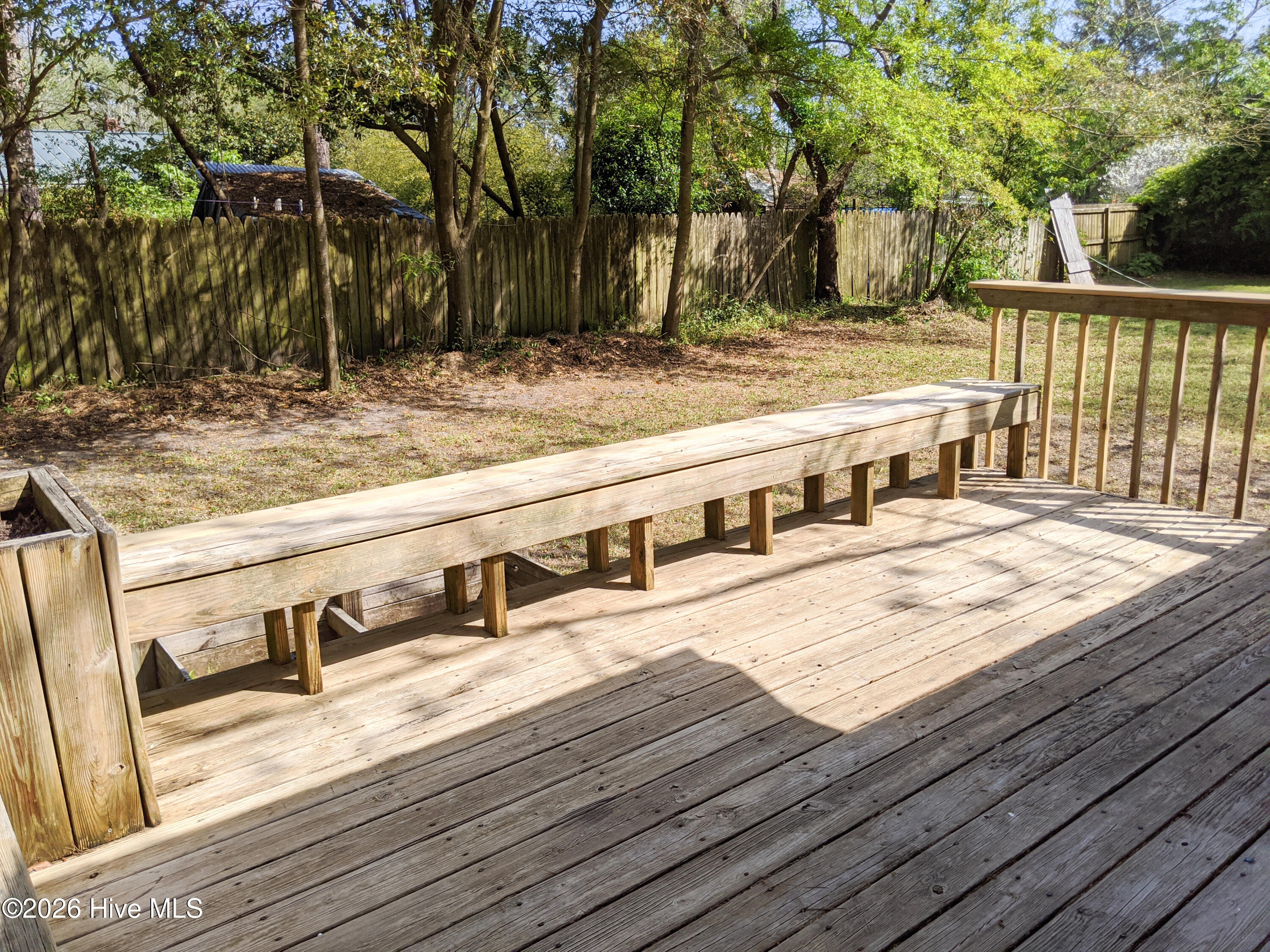 100552476 | Photo 14