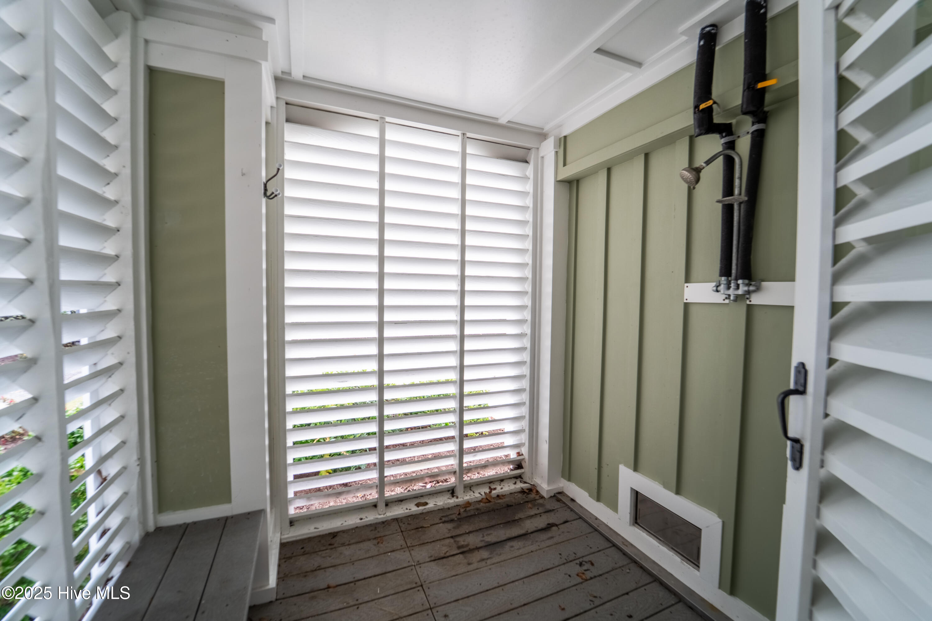 100544642 | Photo 58