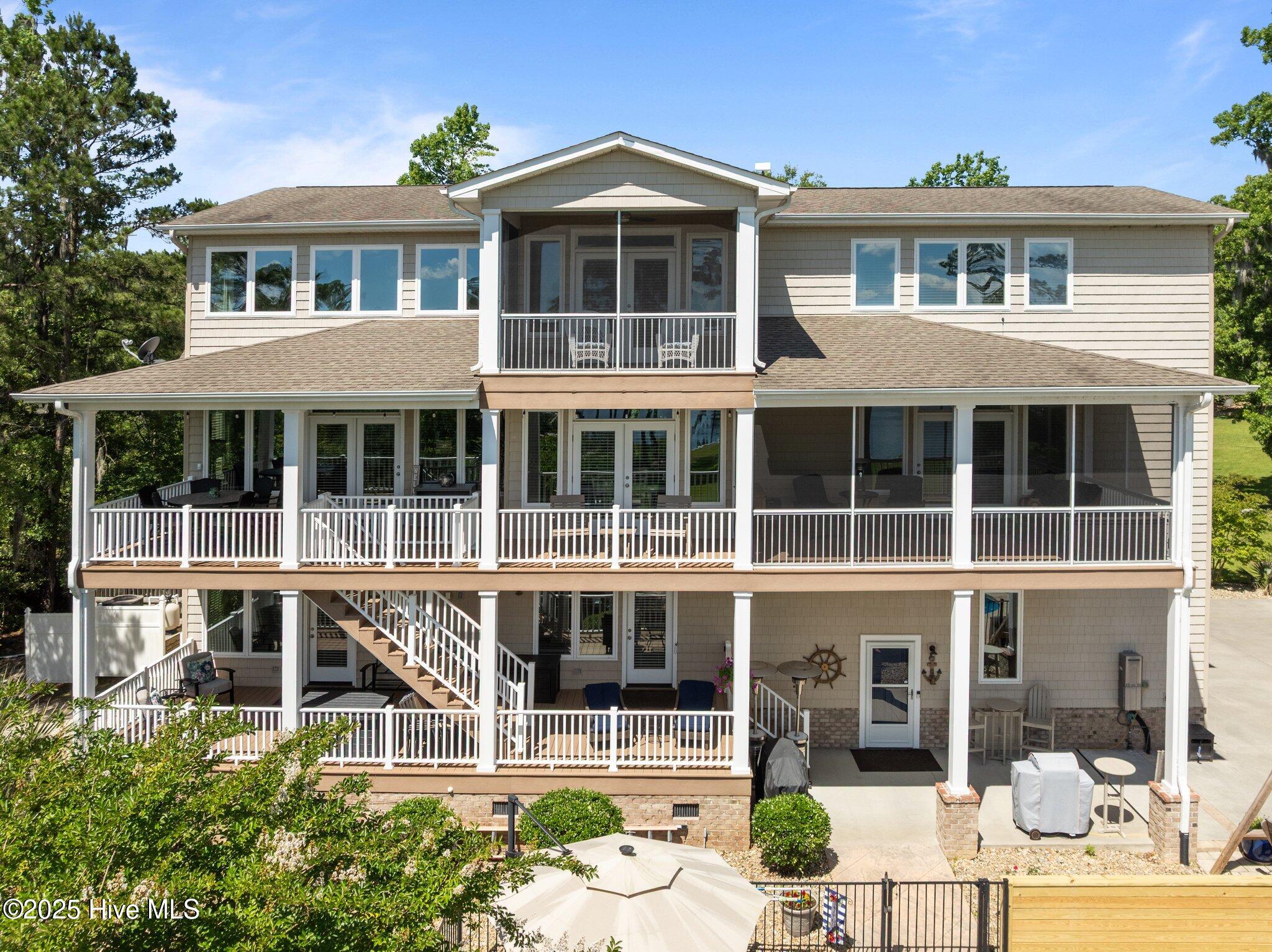 Homes for sale in Chocowinity, NC | 506 Long Point Rd, Chocowinity, NC 27817 | MLS# 100509214