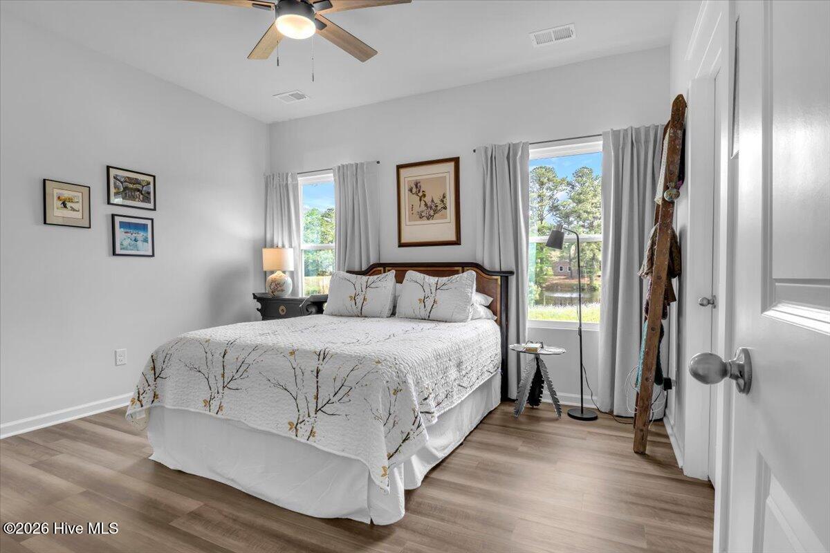 100566058 | Photo 30