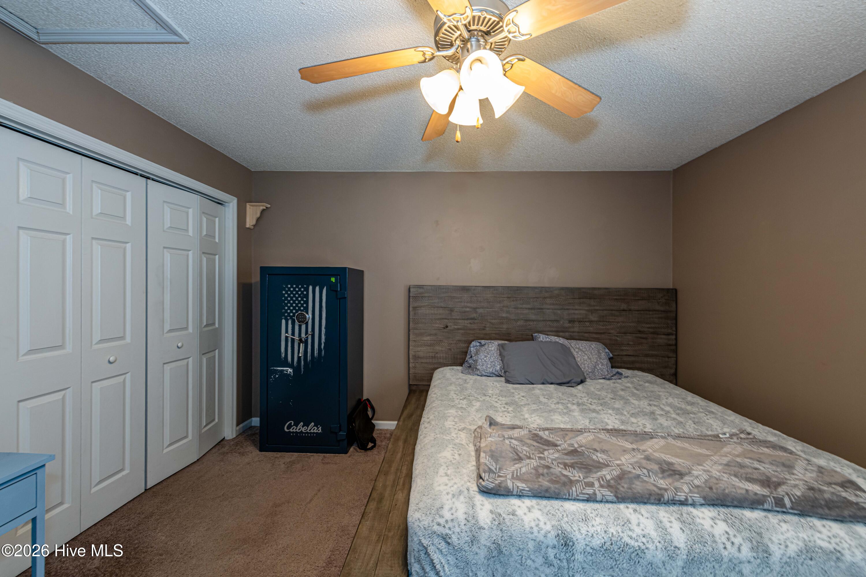 101 Barrington Court,Maple Hill