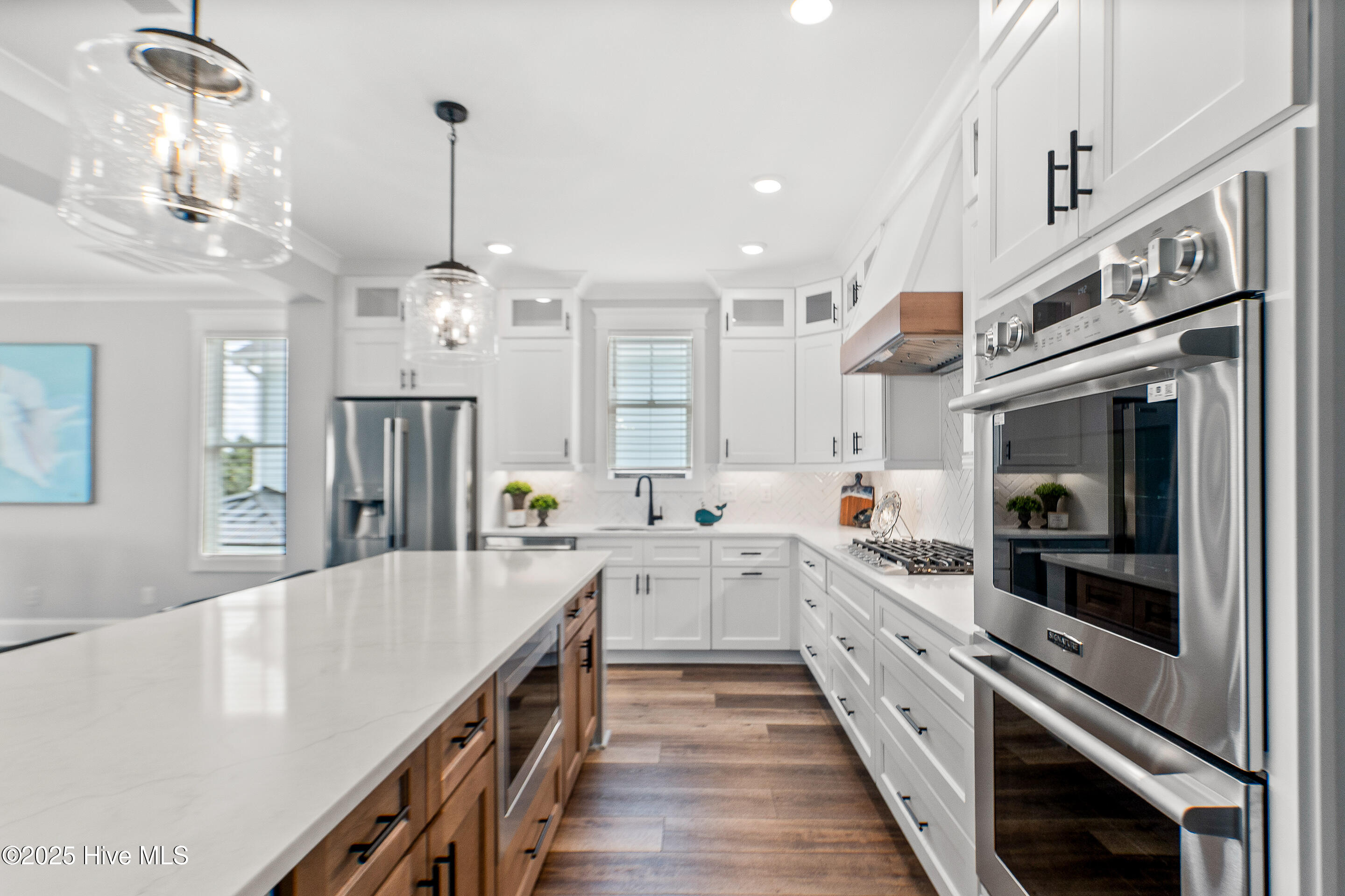 100526022 | Photo 21