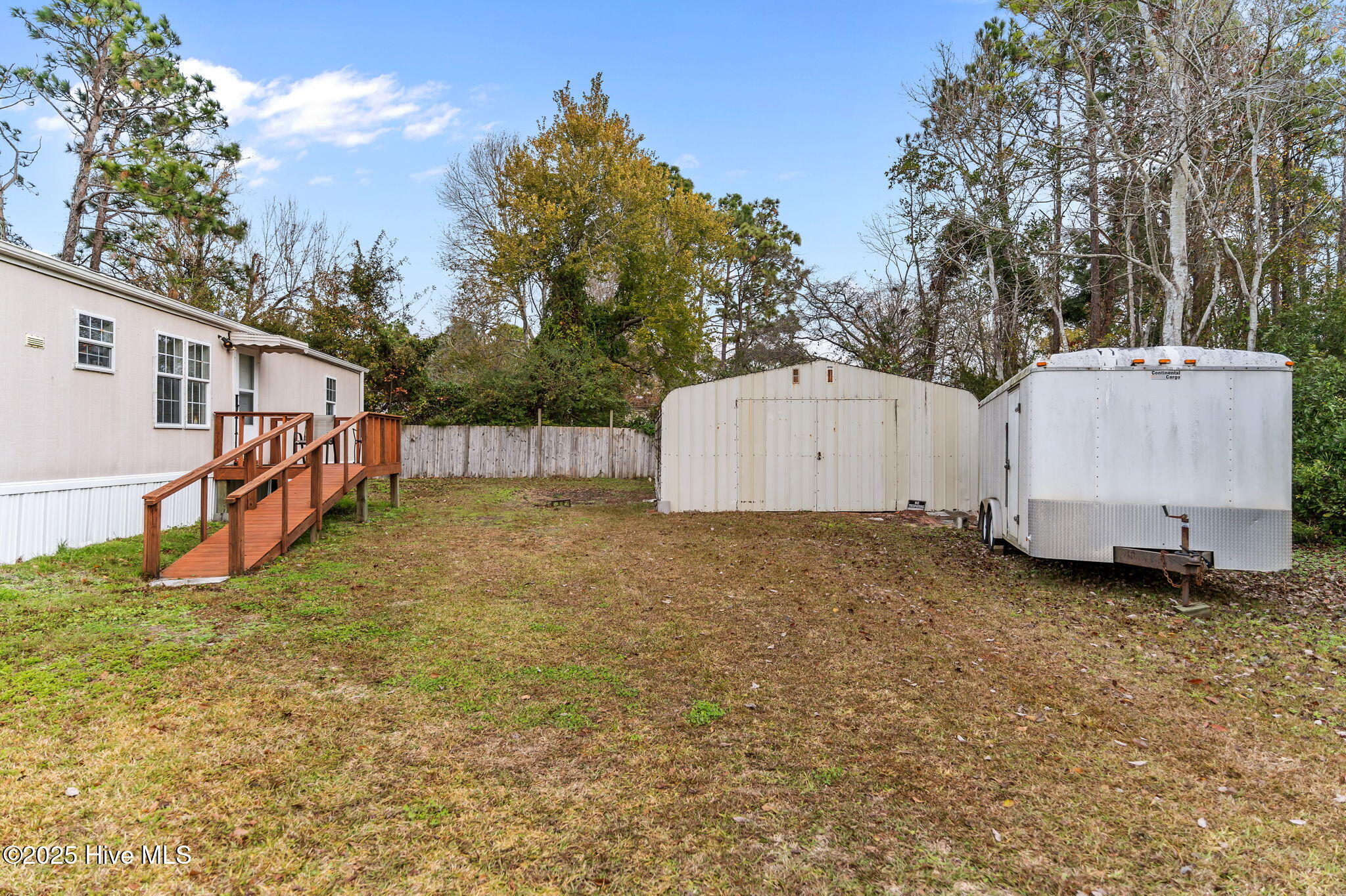 100543944 | Photo 37