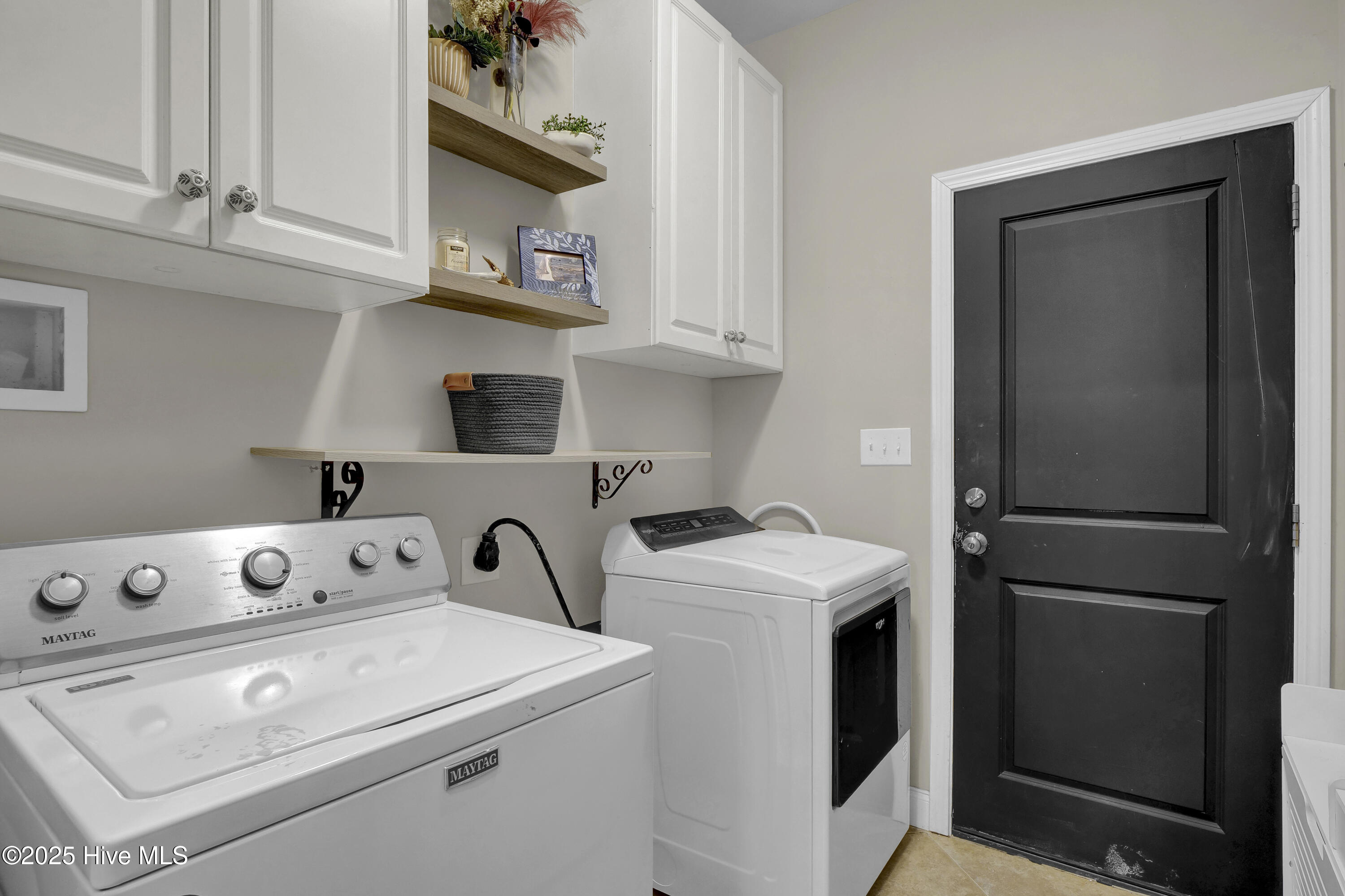 100541385 | Photo 20