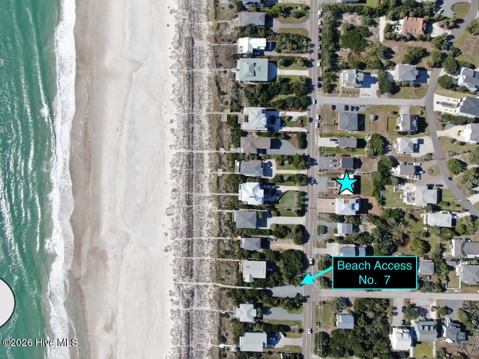 100558855 | Photo 56