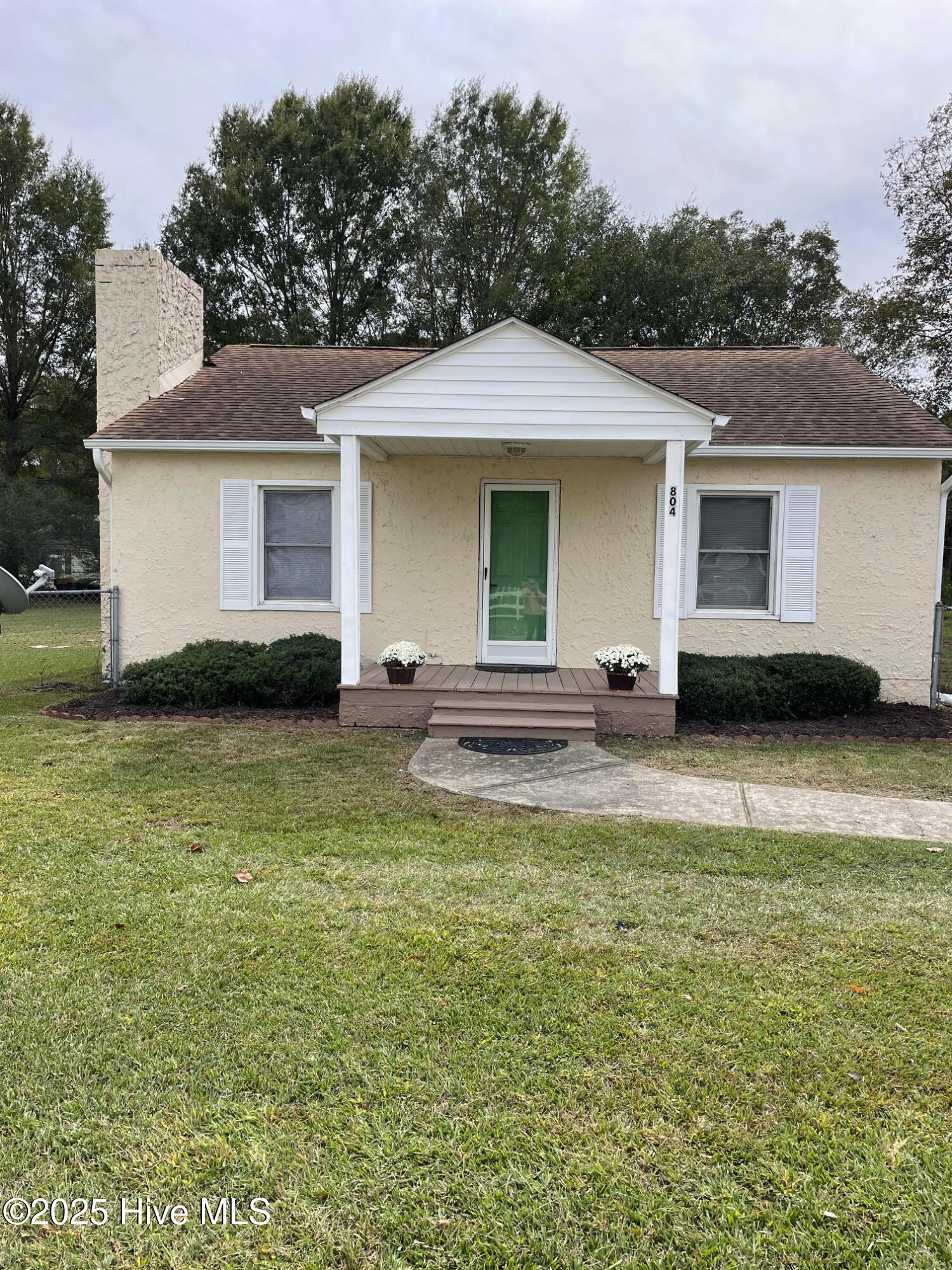 Homes for sale in Selma, NC | 804 E Lizzie St, Selma, NC 27576 | MLS# 100535798