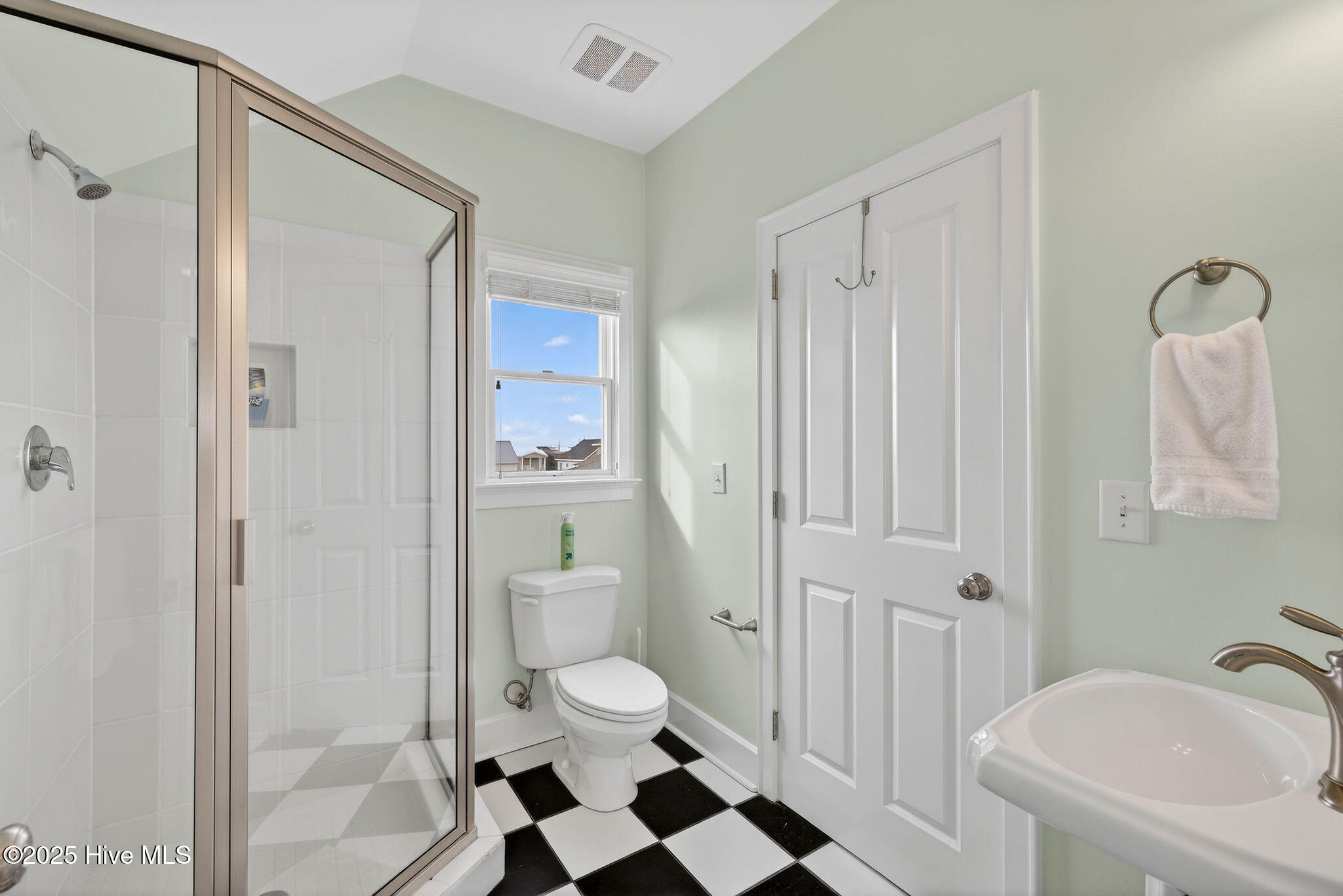 100546146 | Photo 49