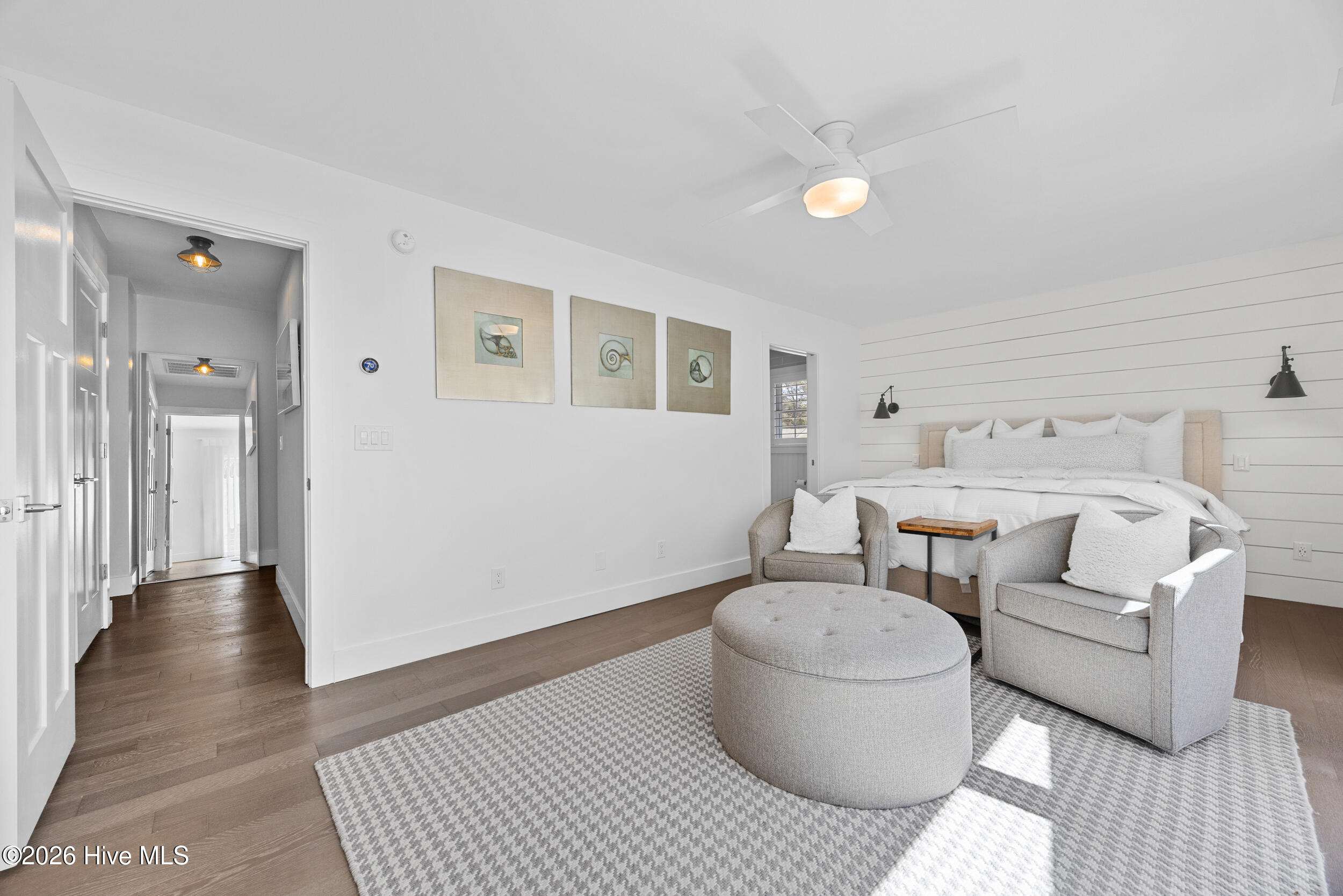 100562849 | Photo 36