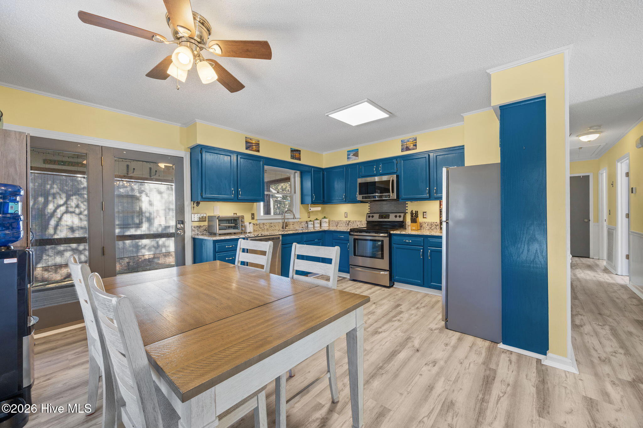 100554594 | Photo 17