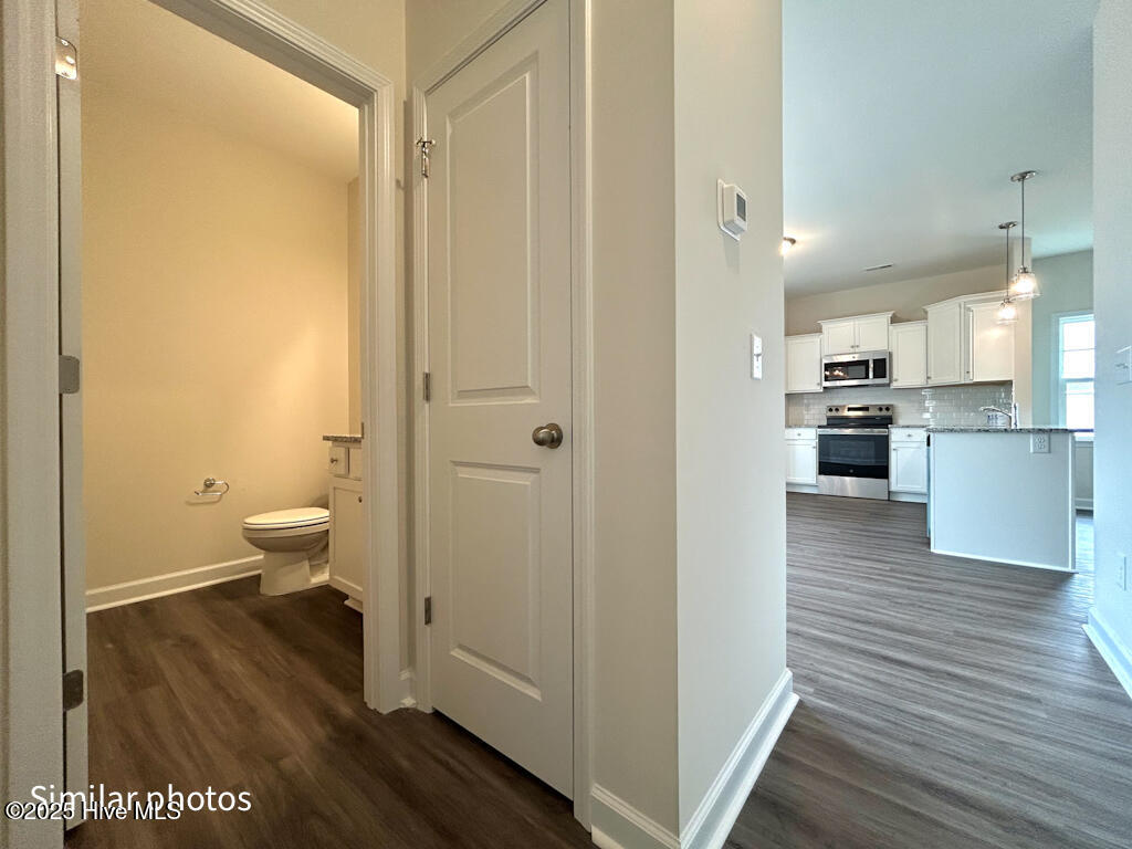 100472356 | Photo 16