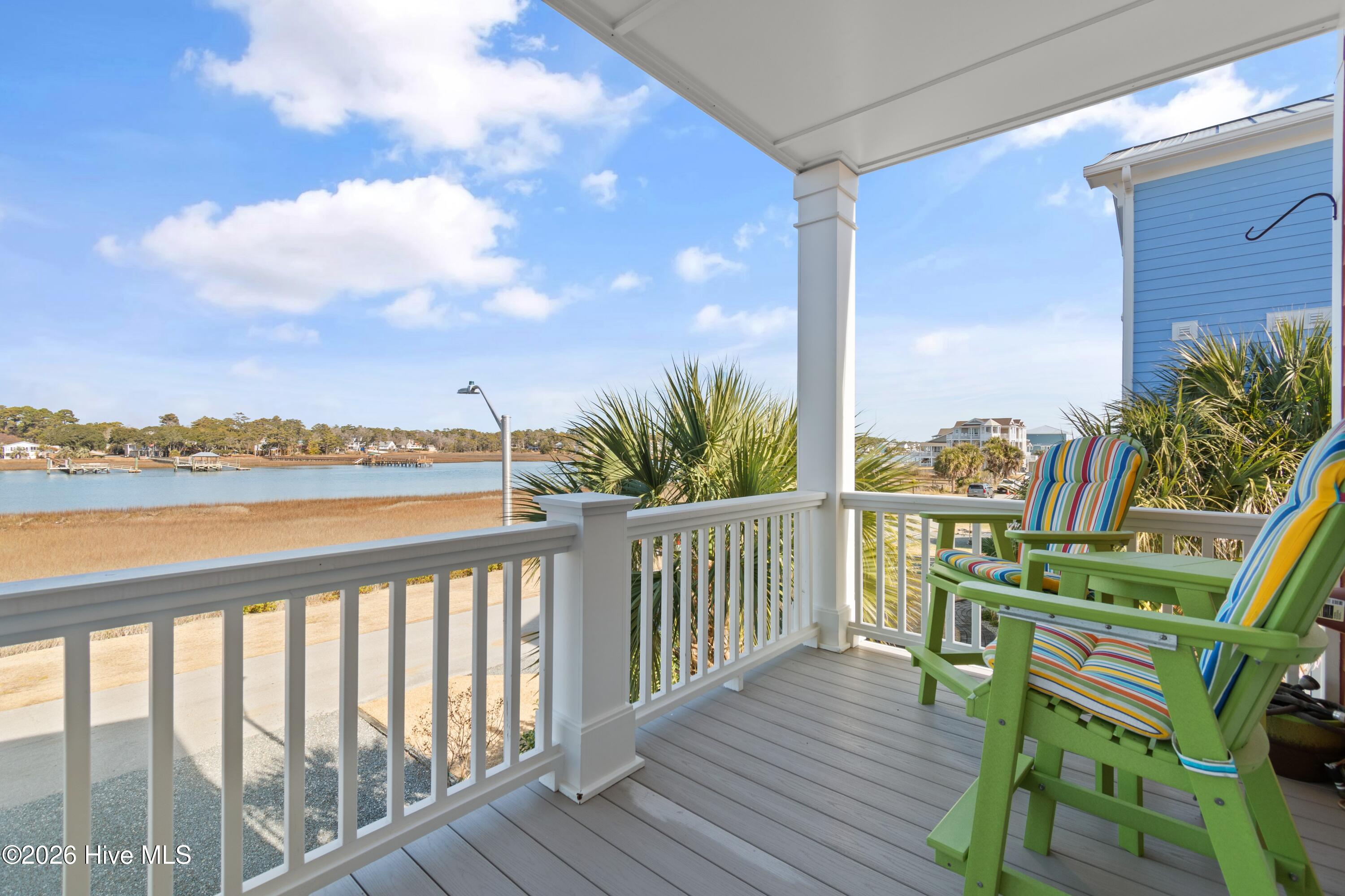 100547870 | Photo 63