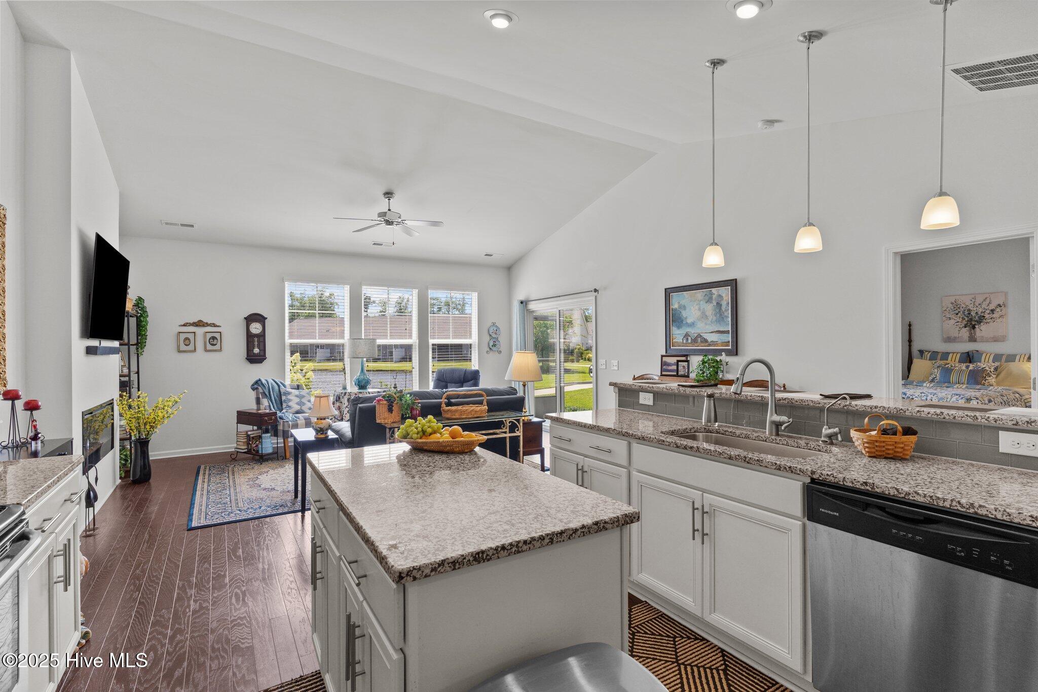 627 Cambeck Drive SE Unit 3, Leland, NC 28451 – photo 19: 35-web-or-mls-BTS08278