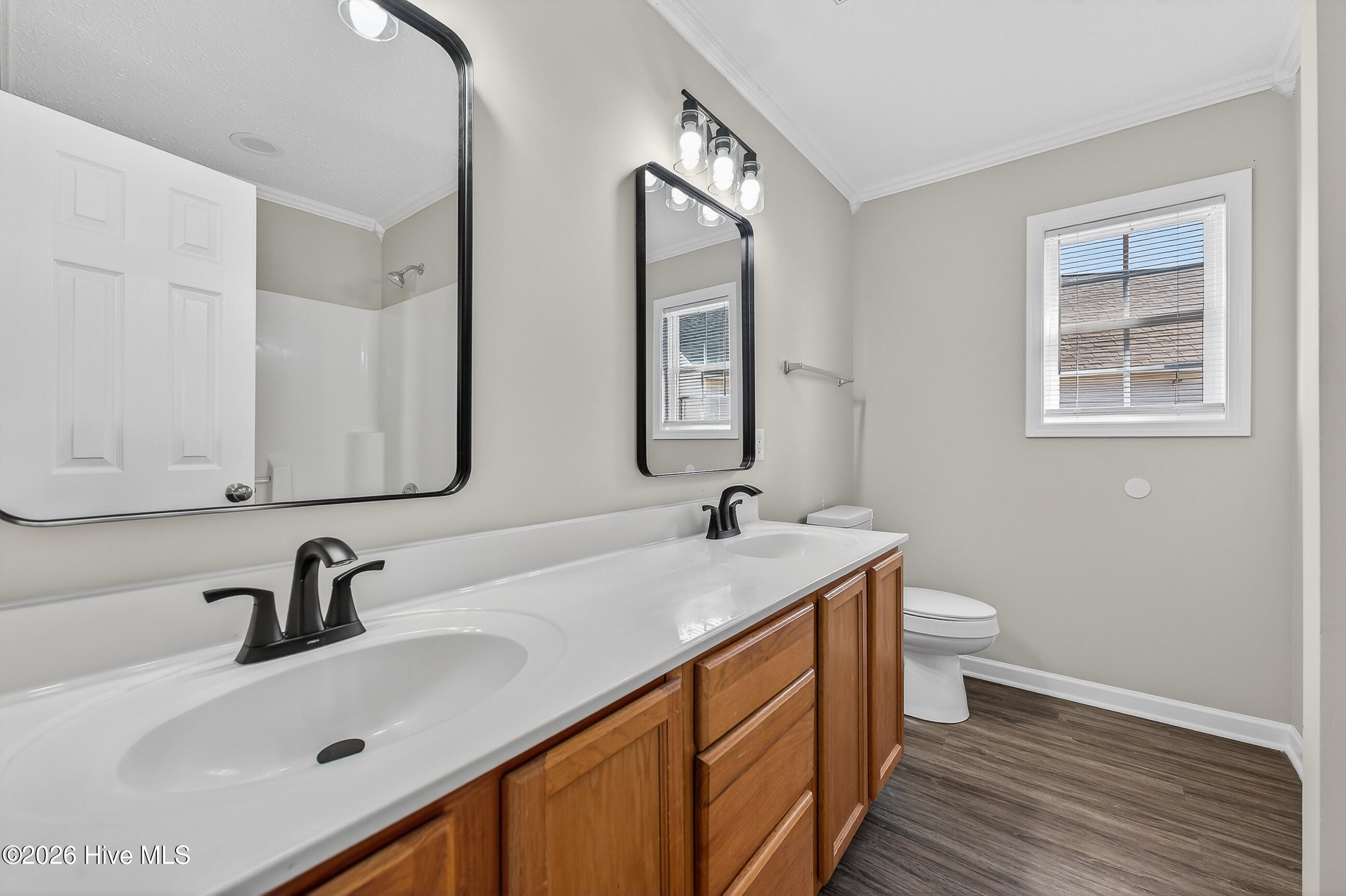 100552095 | Photo 18