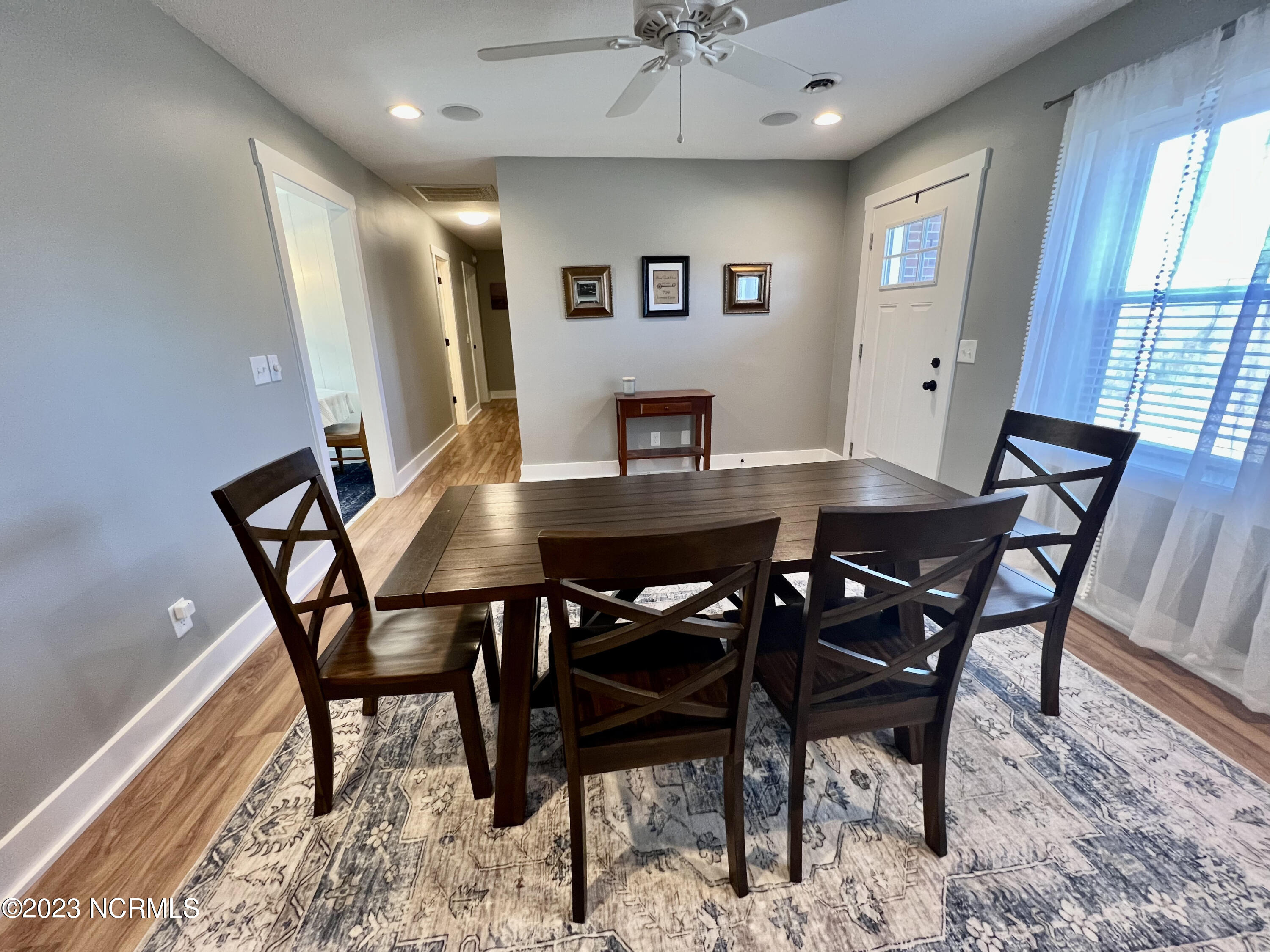 100555219 | Photo 18