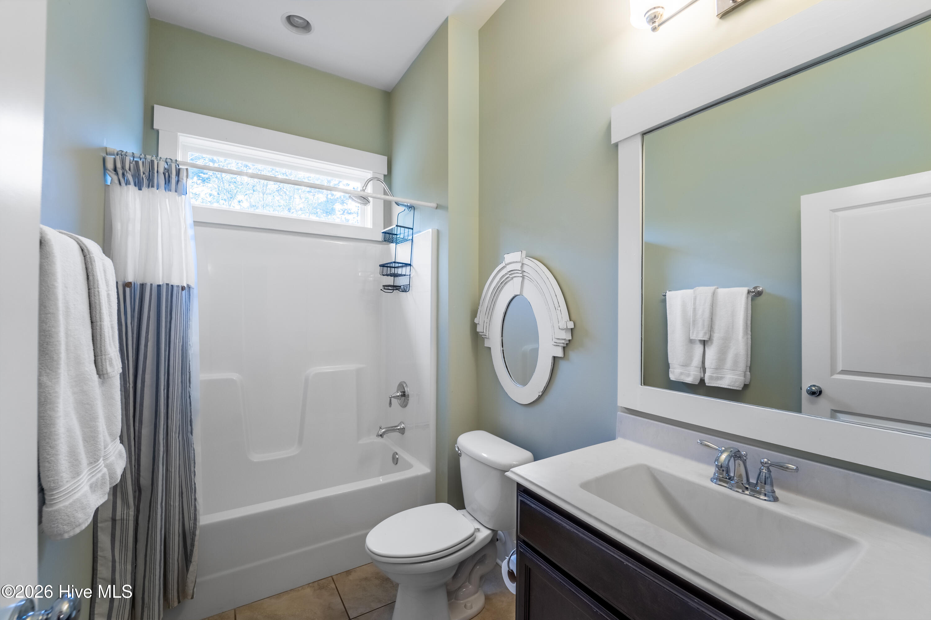 100564724 | Photo 16