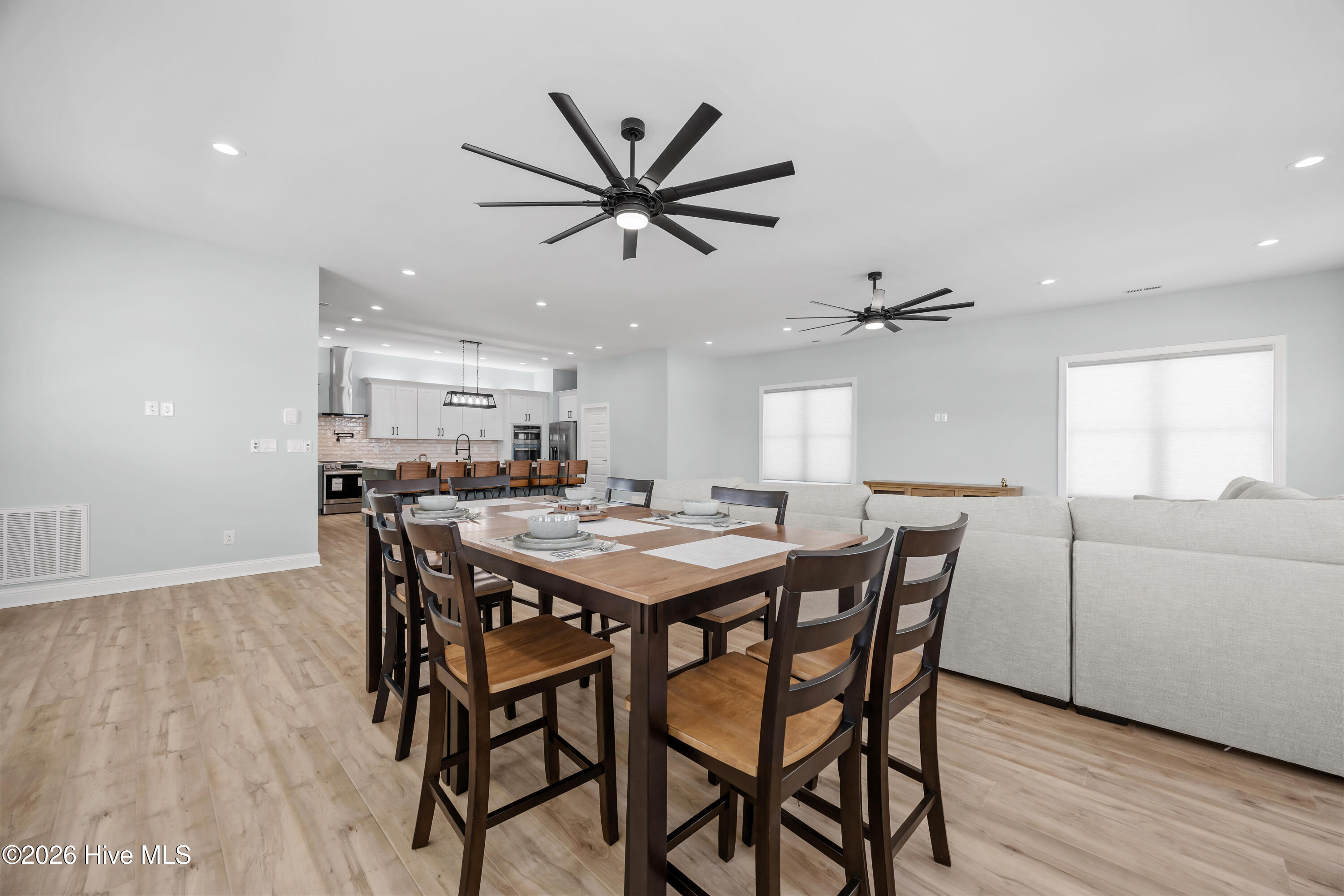 104 E Seaview Drive, Emerald Isle, NC, 28594