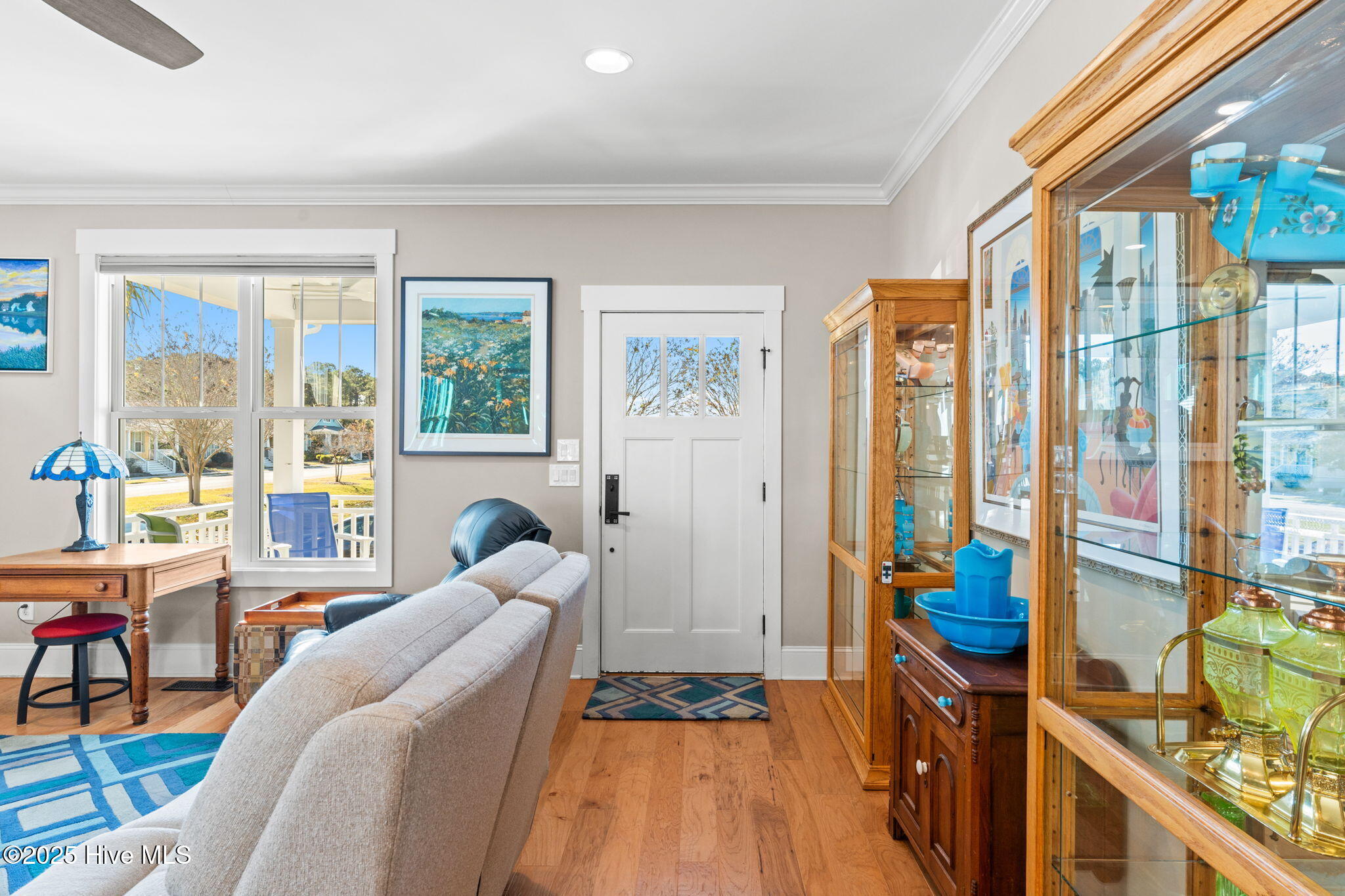 100541992 | Photo 16