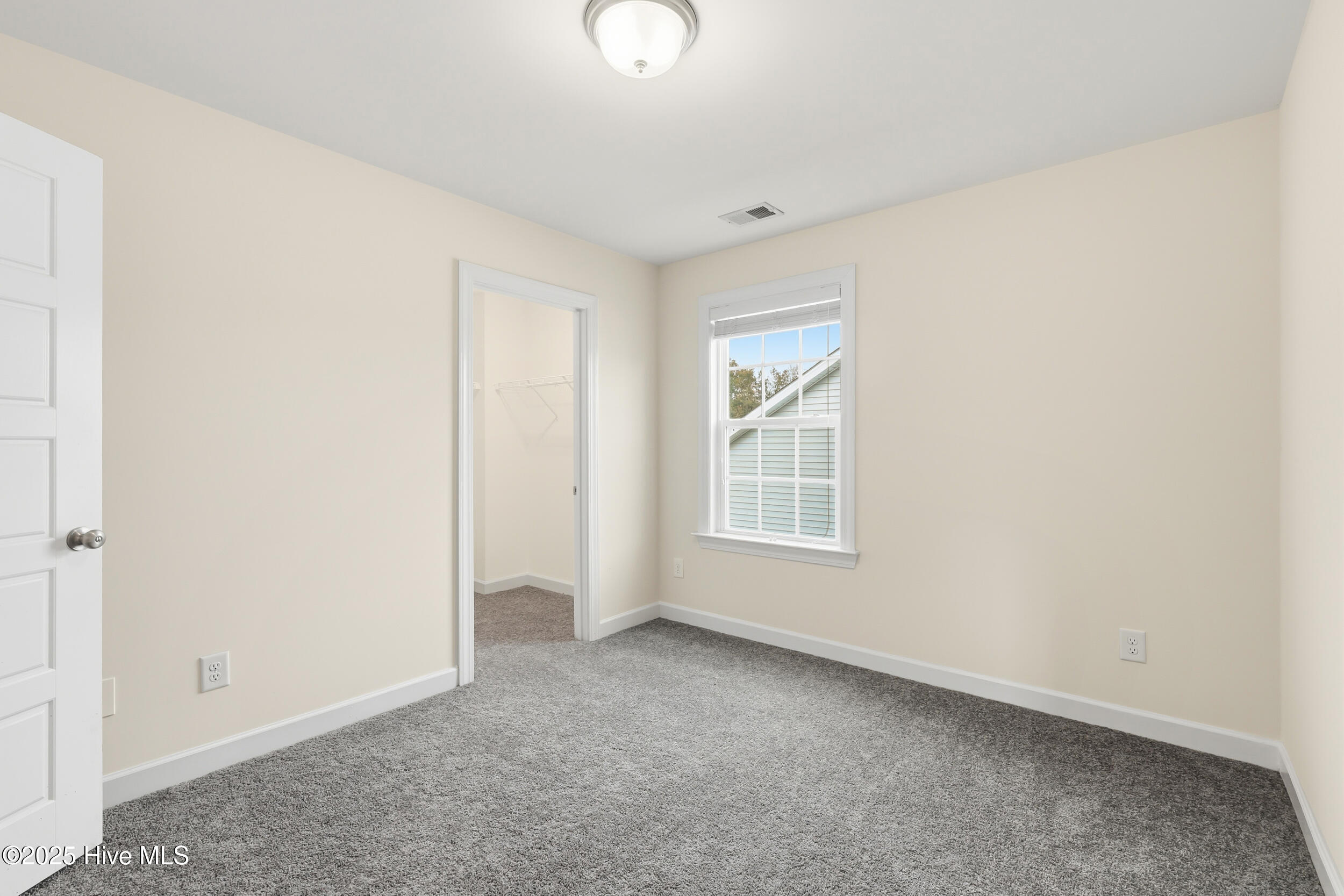 100541614 | Photo 26