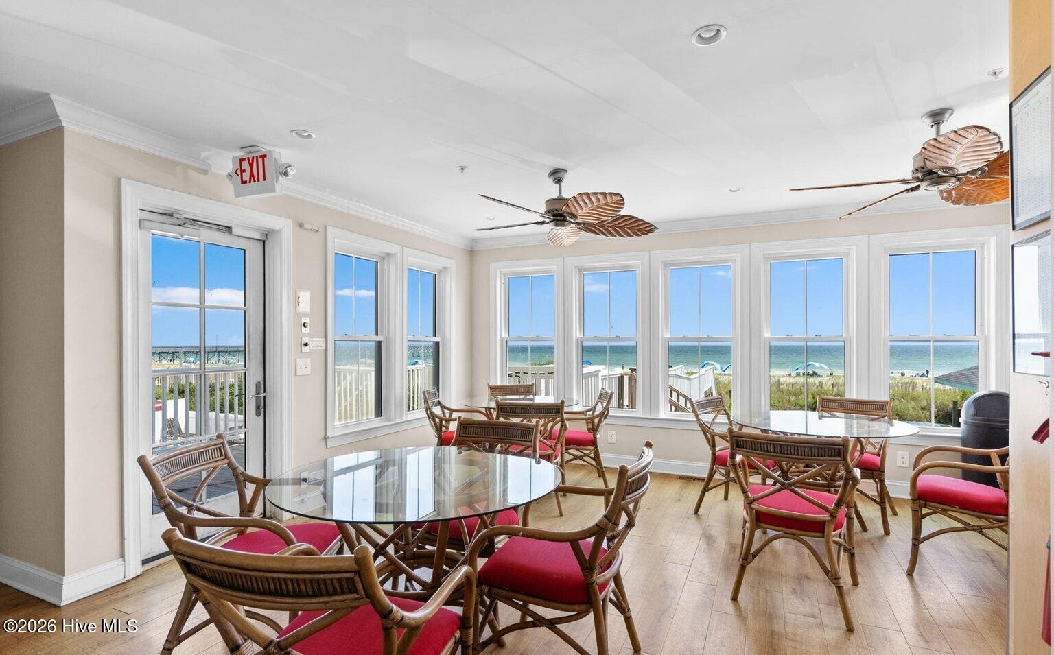 100561397 | Photo 103