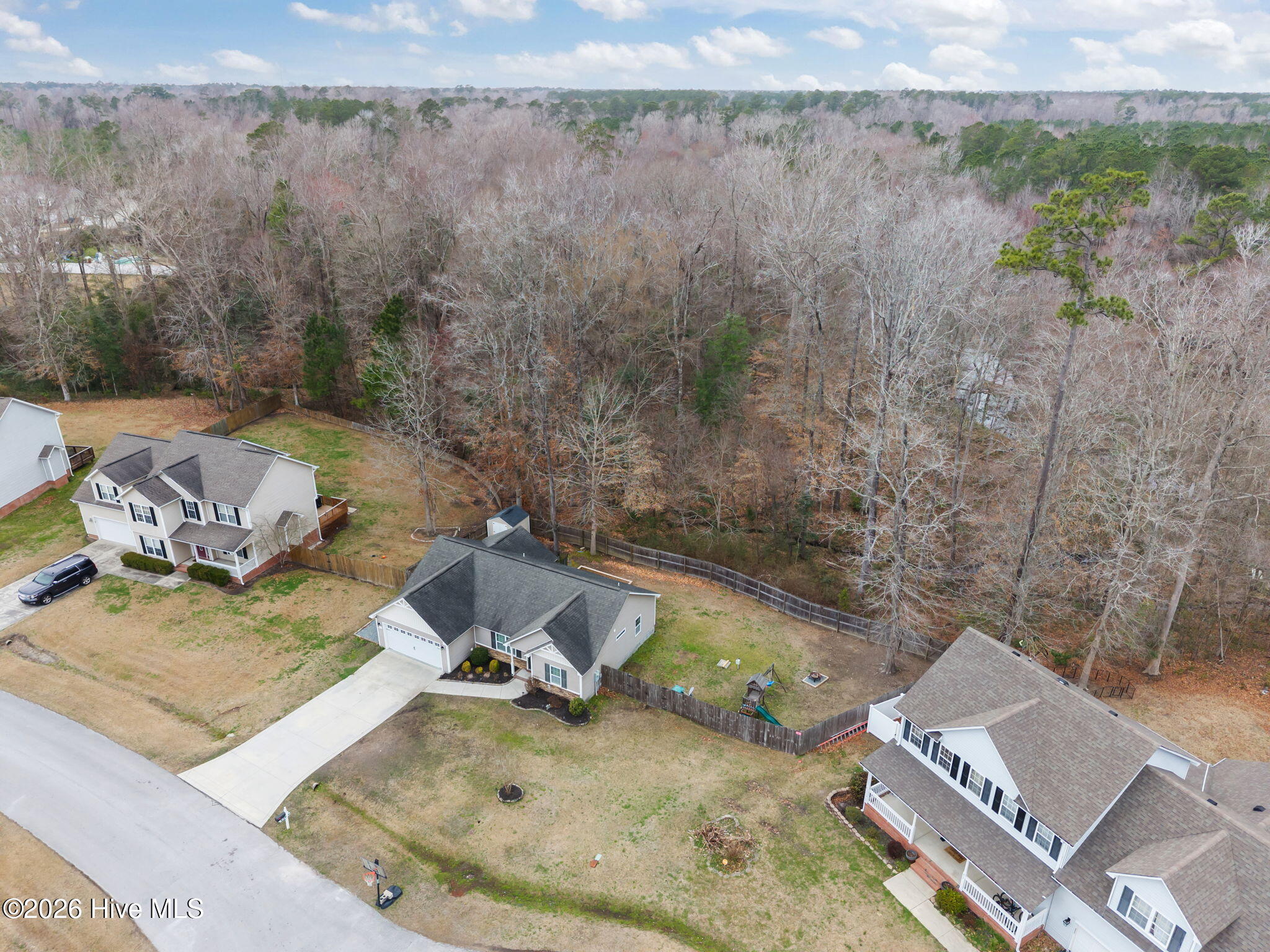 100557959 | Photo 35