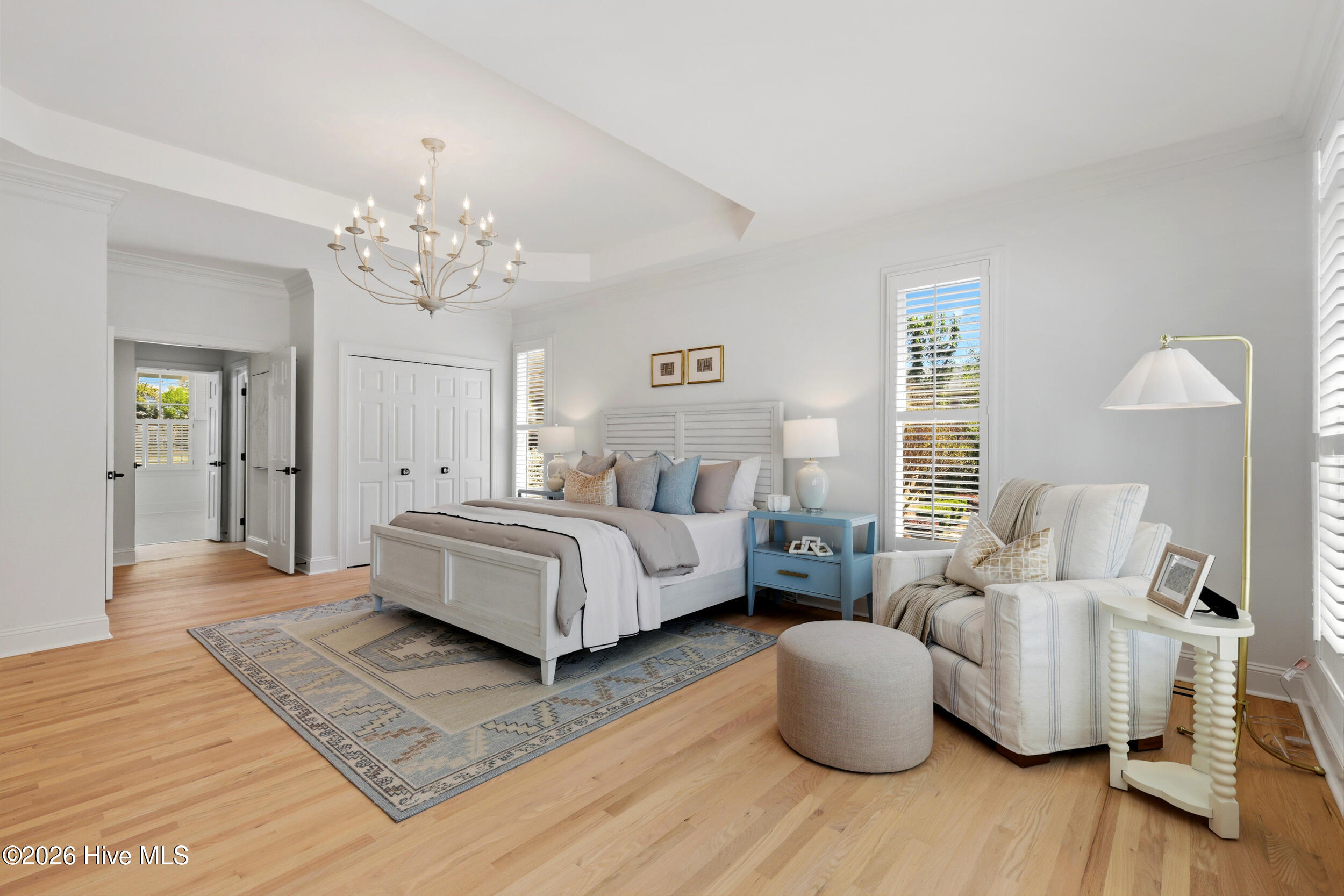 100540721 | Photo 36