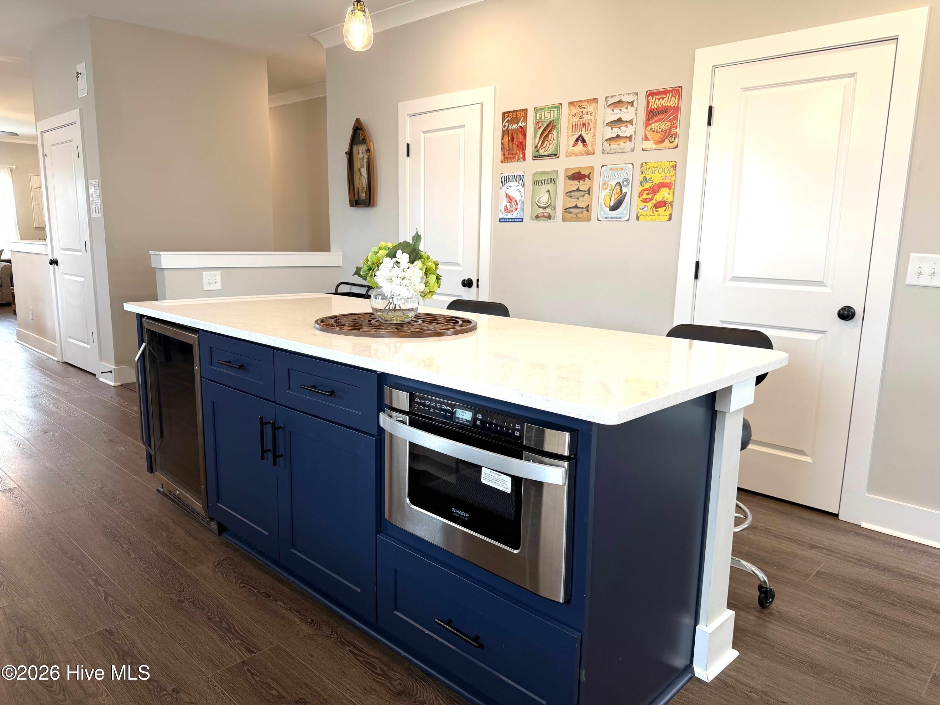 100559926 | Photo 16