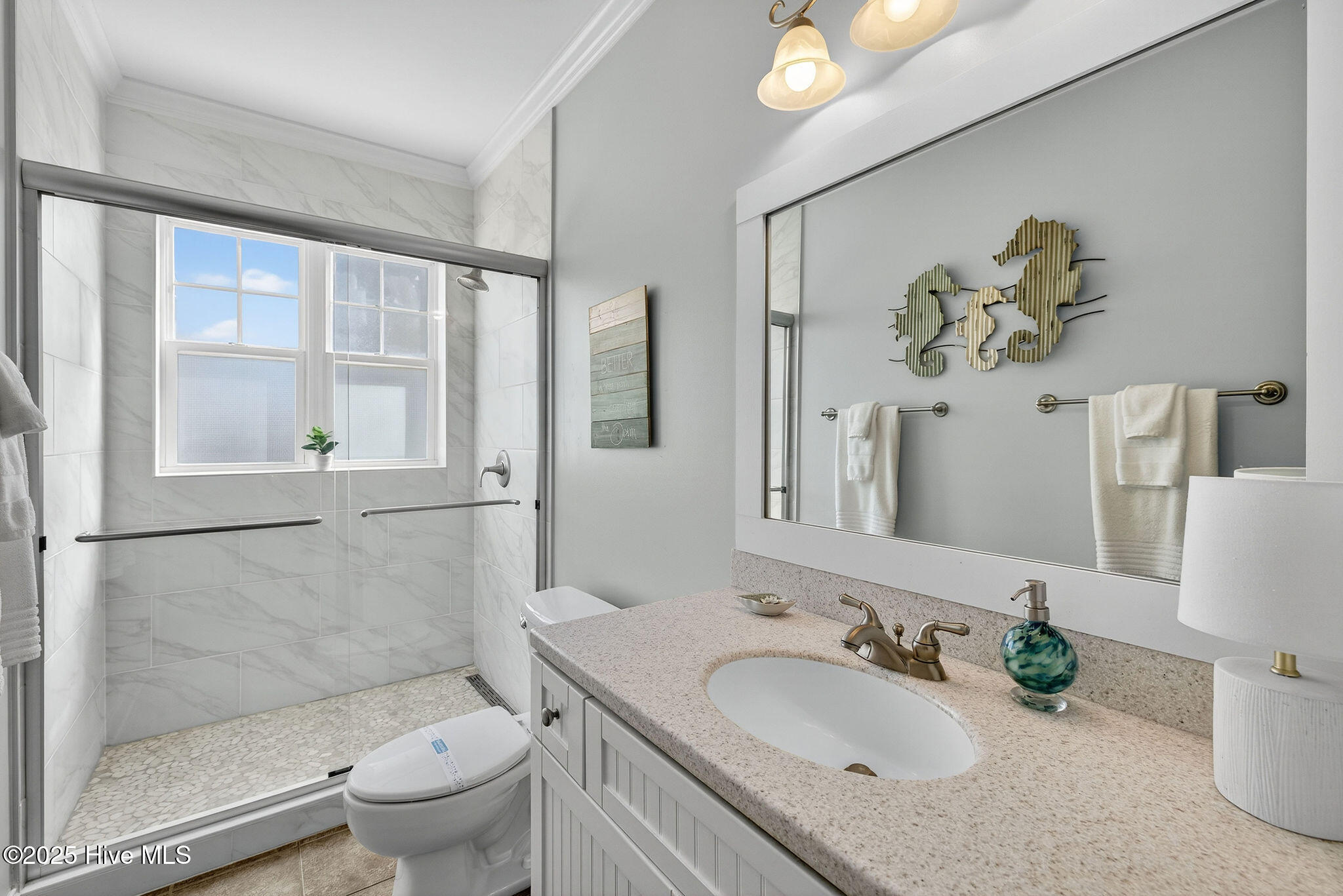 100522563 | Photo 61