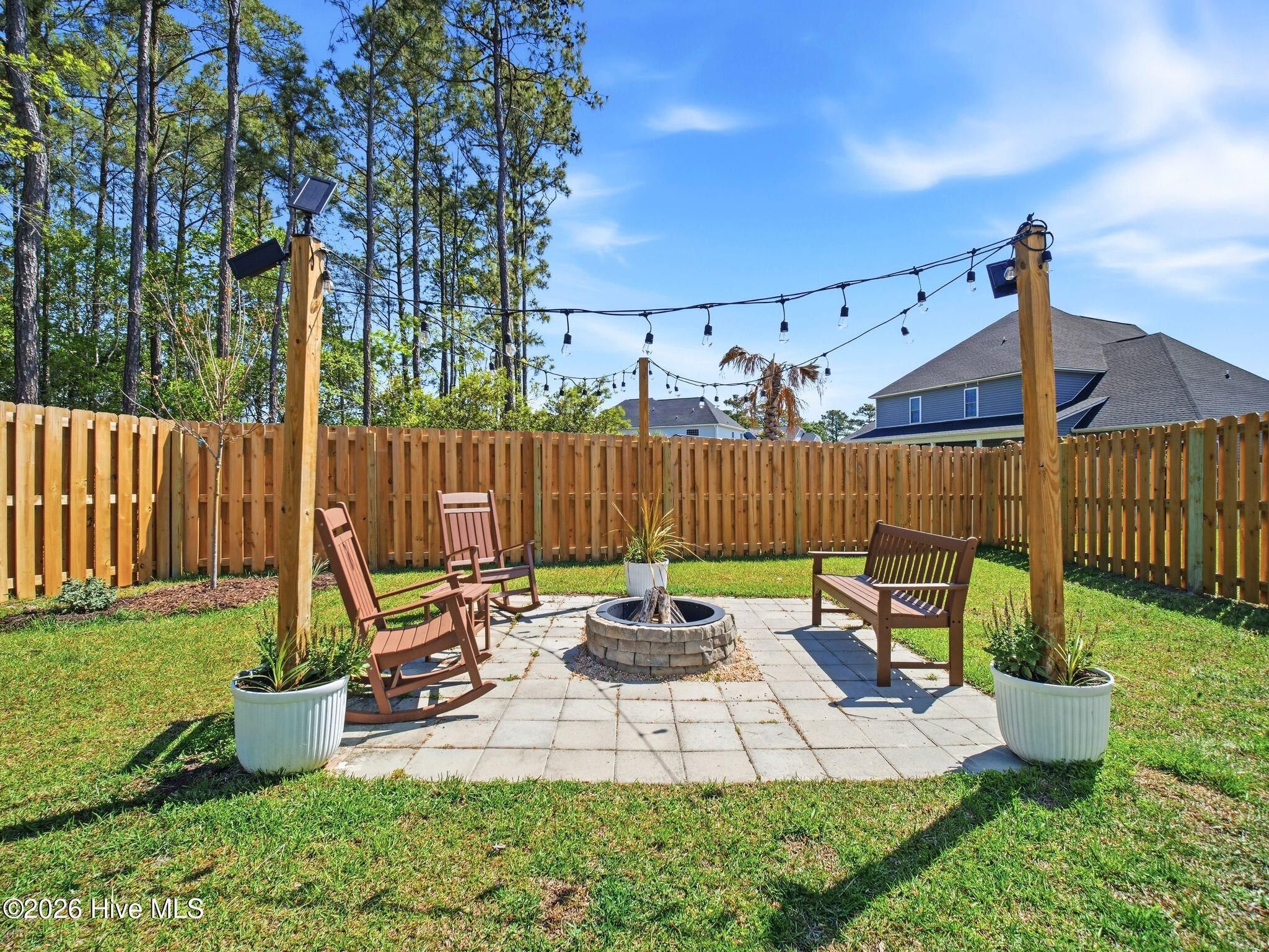 100569153 | Photo 51