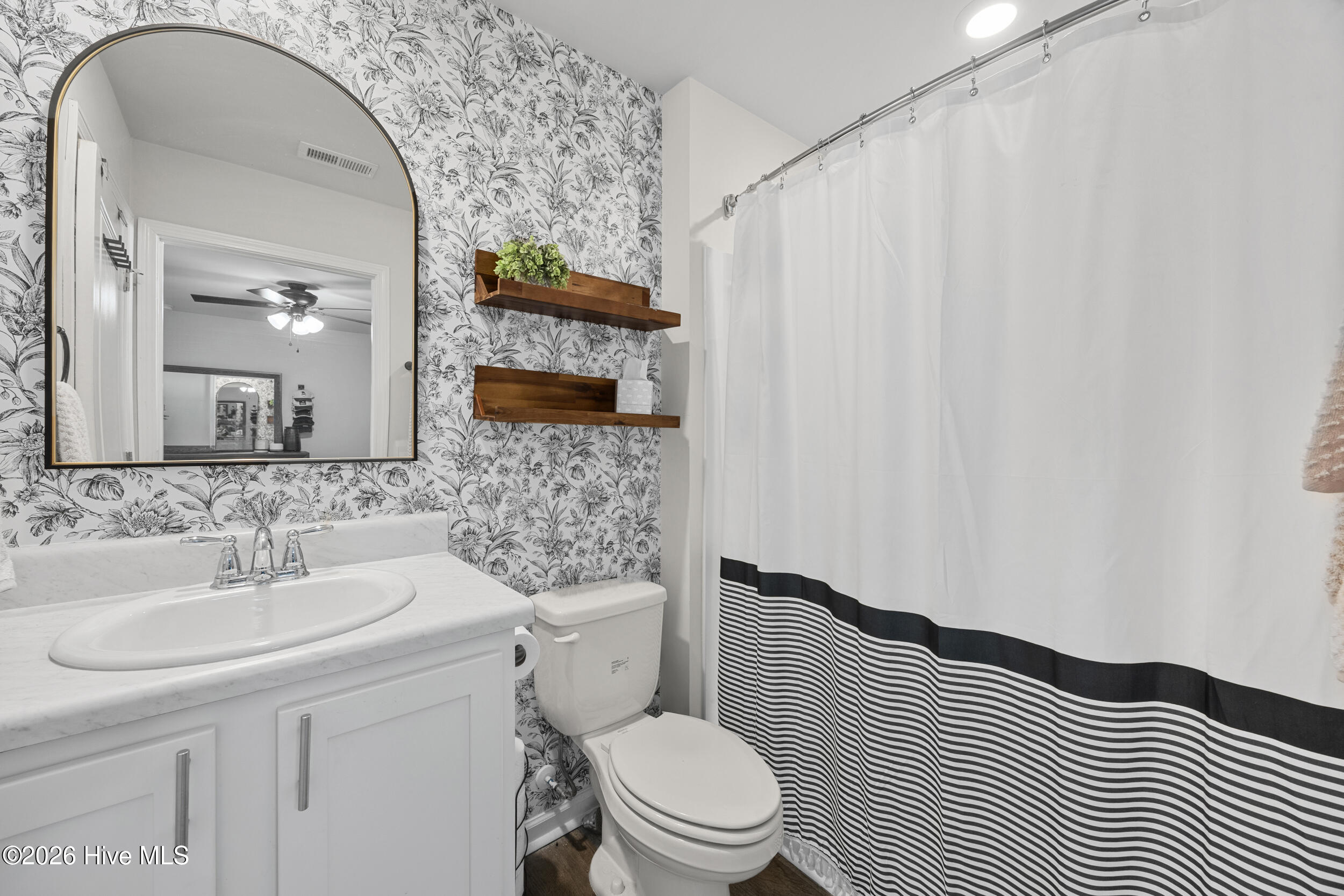 100555652 | Photo 27