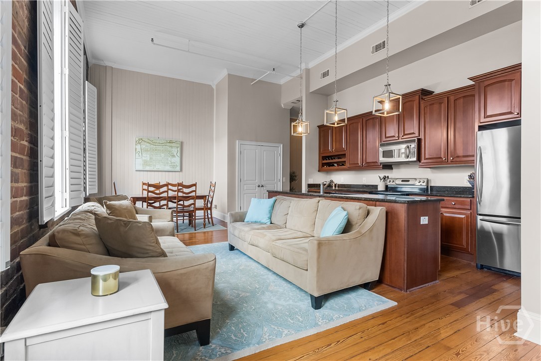 Enjoy the benefits of downtown living.