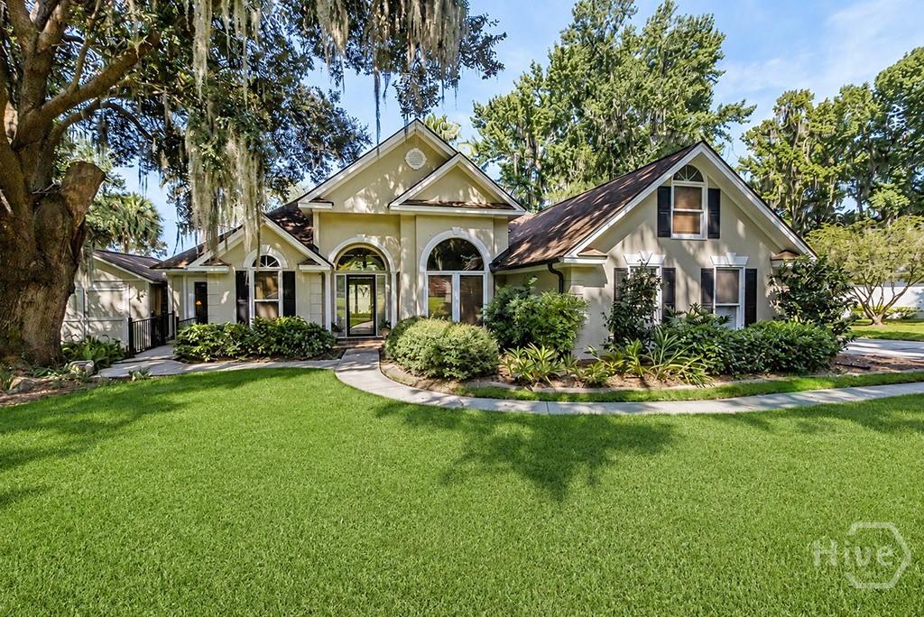Front Photo Exterior - Grass Virtually Enhanced