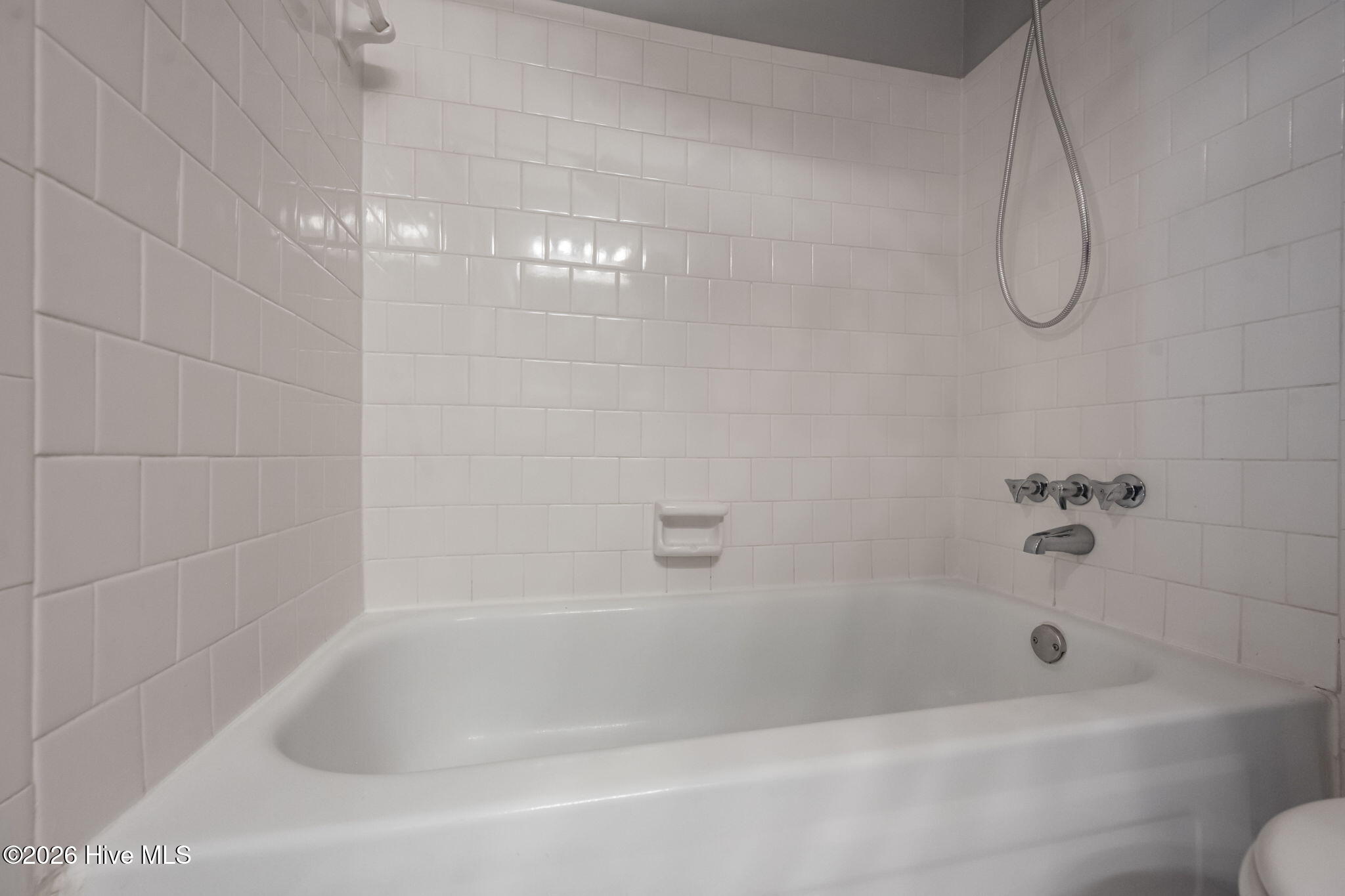 100547741 | Photo 35