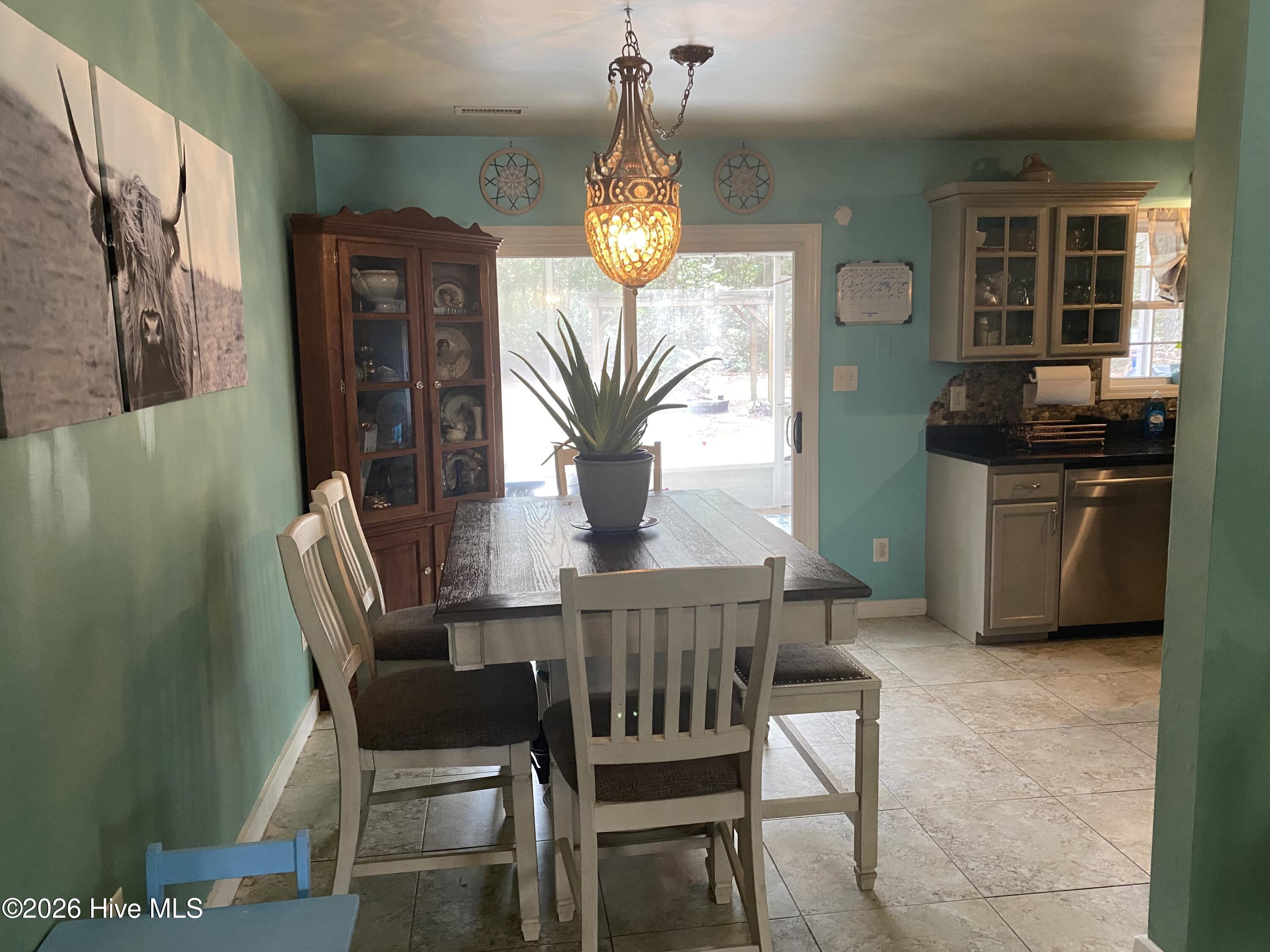 100555629 | Photo 33