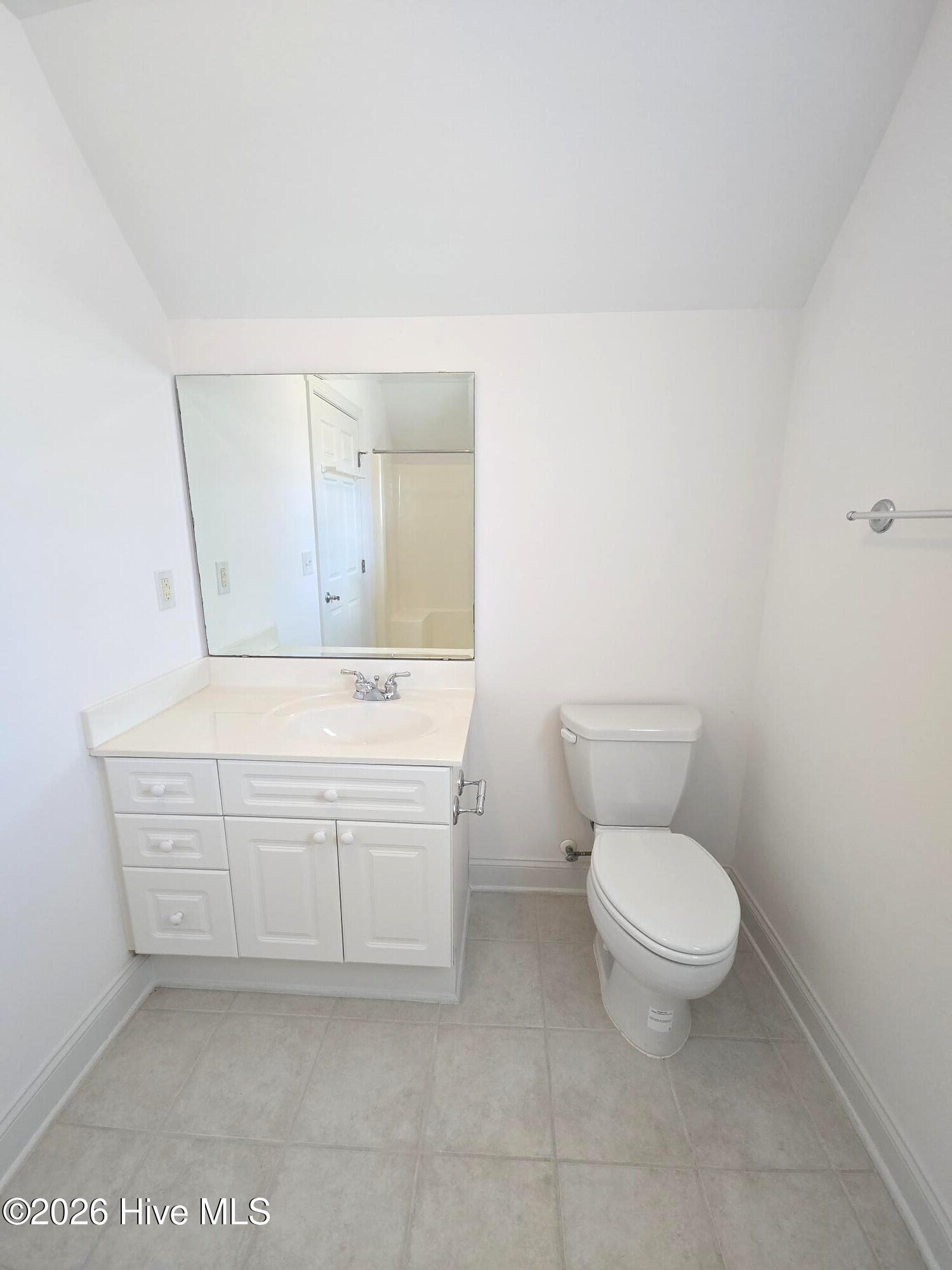 100526978 | Photo 21