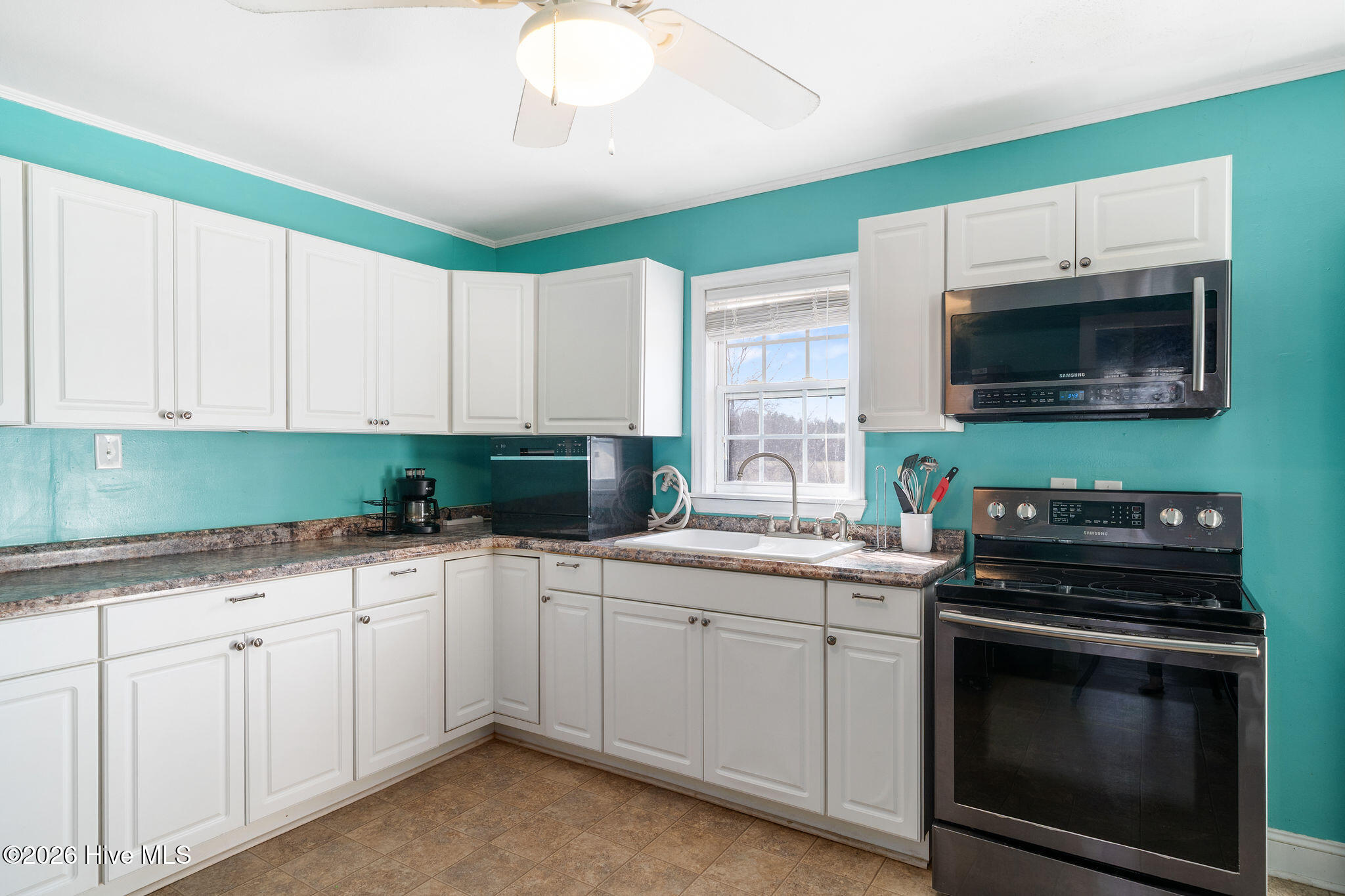 314 S Kennedy Street, Beulaville, NC 28518 – photo 8: 314kennedyst-008
