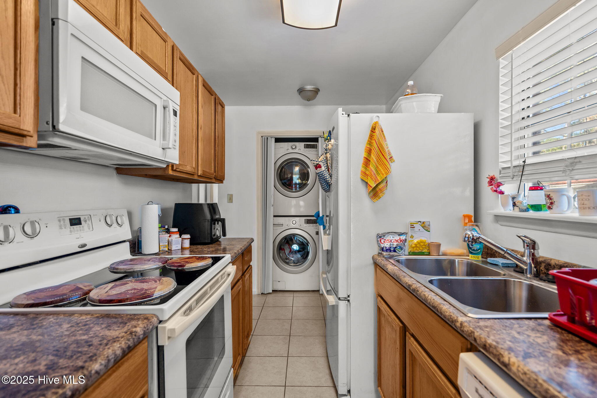 100559605 | Photo 36