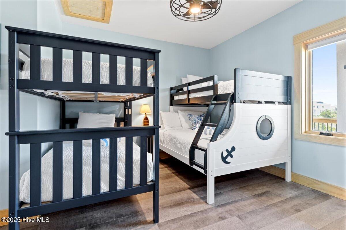 100531414 | Photo 57