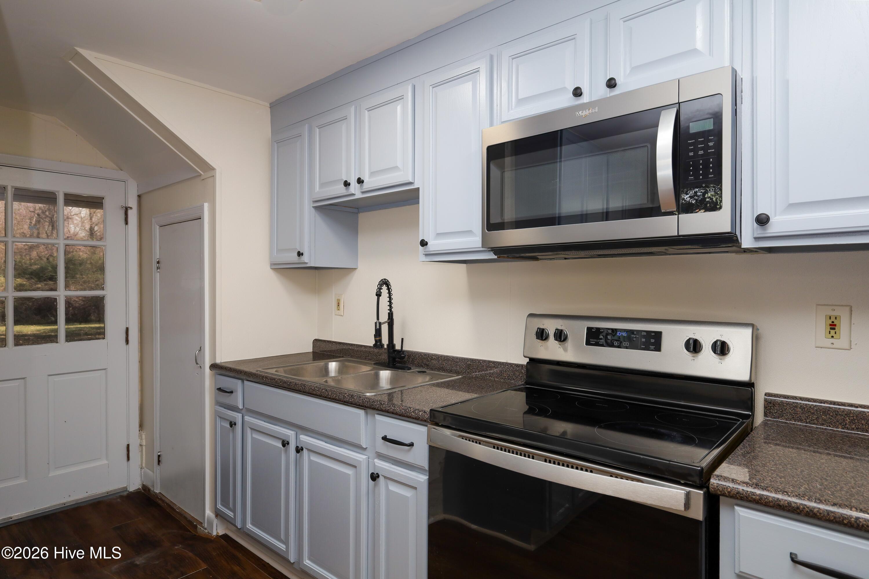 1190 Blue Creek Road UNIT B, Jacksonville, NC, 28540