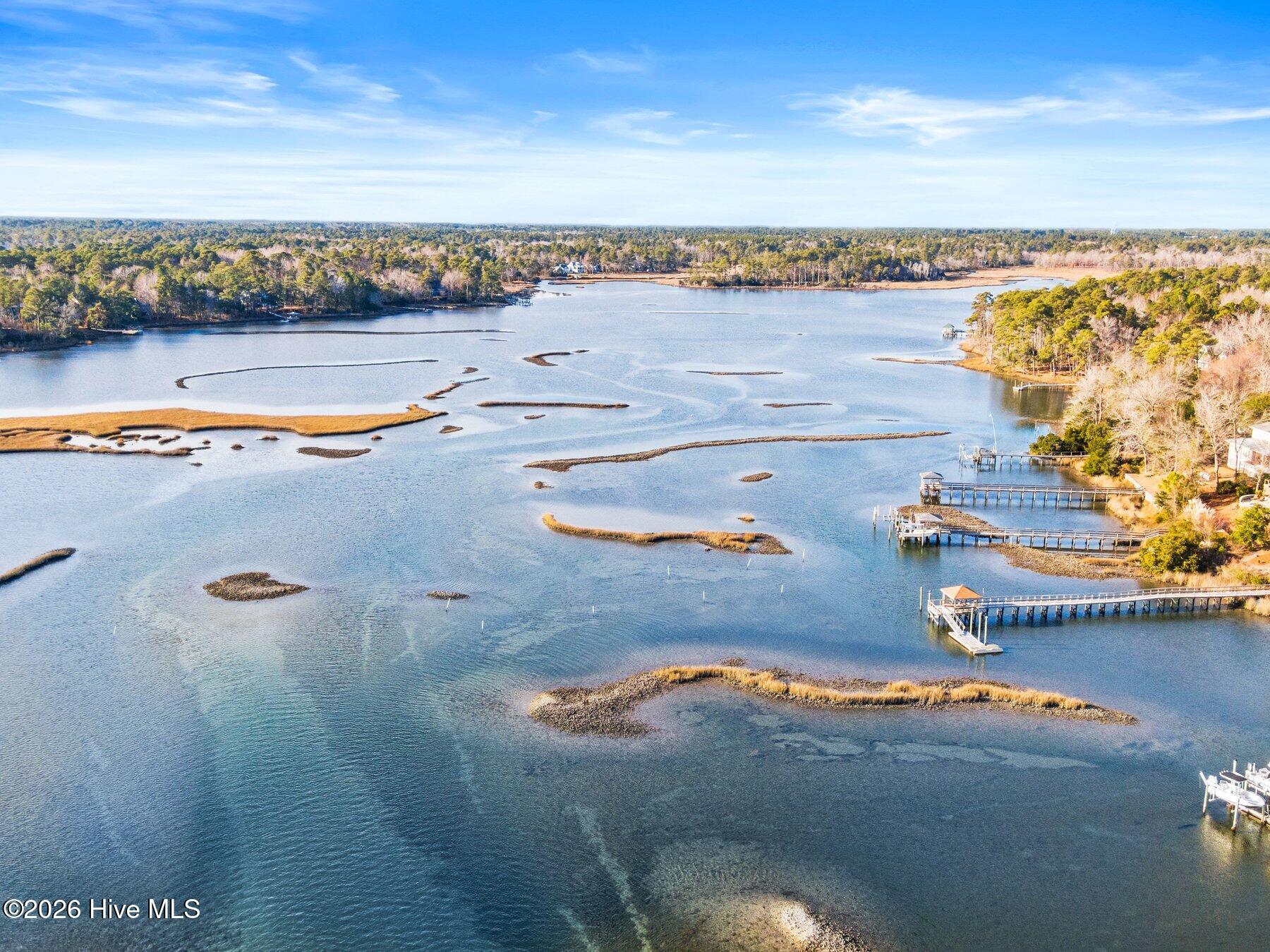 100550718 | Photo 45