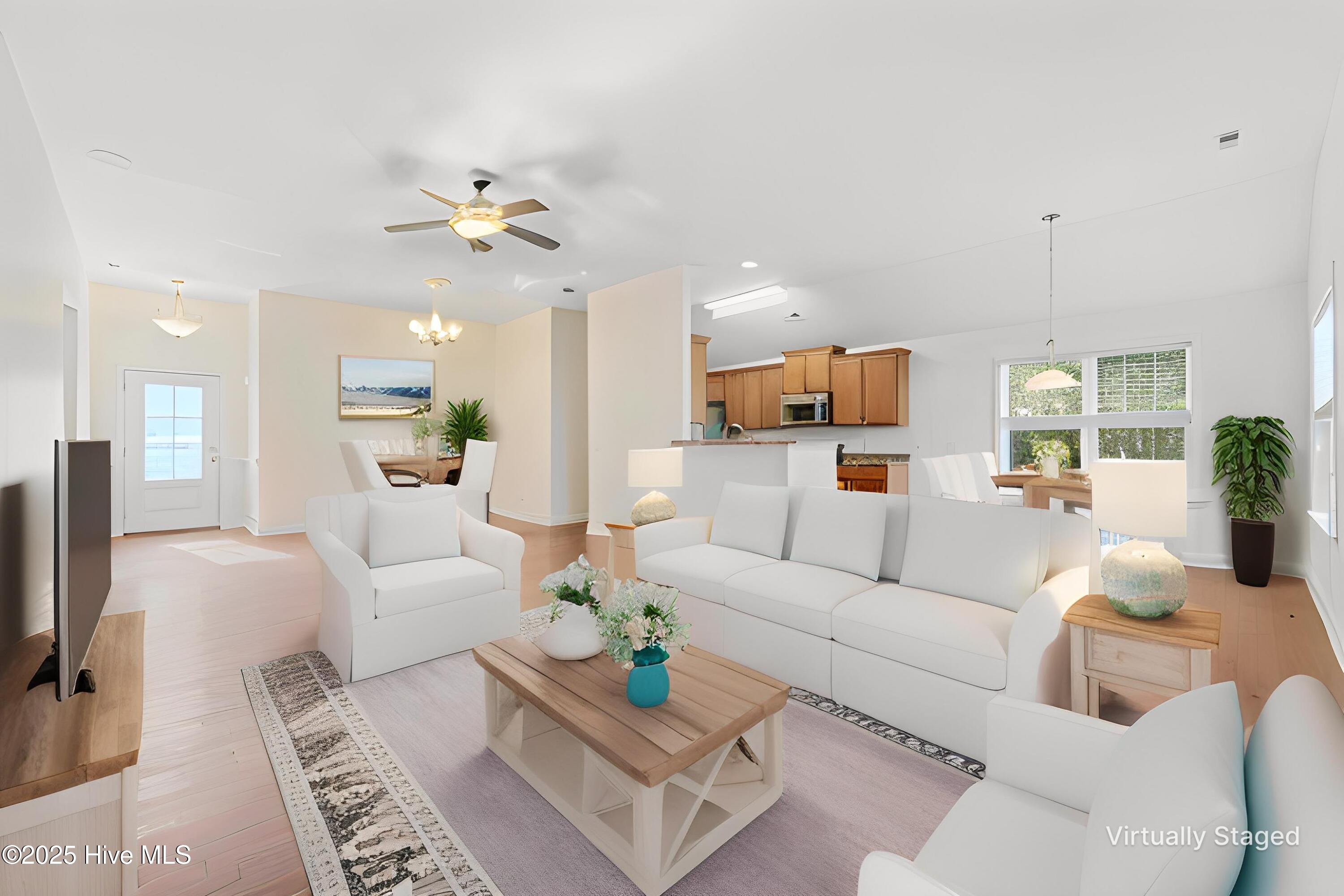 100544349 | Photo 10