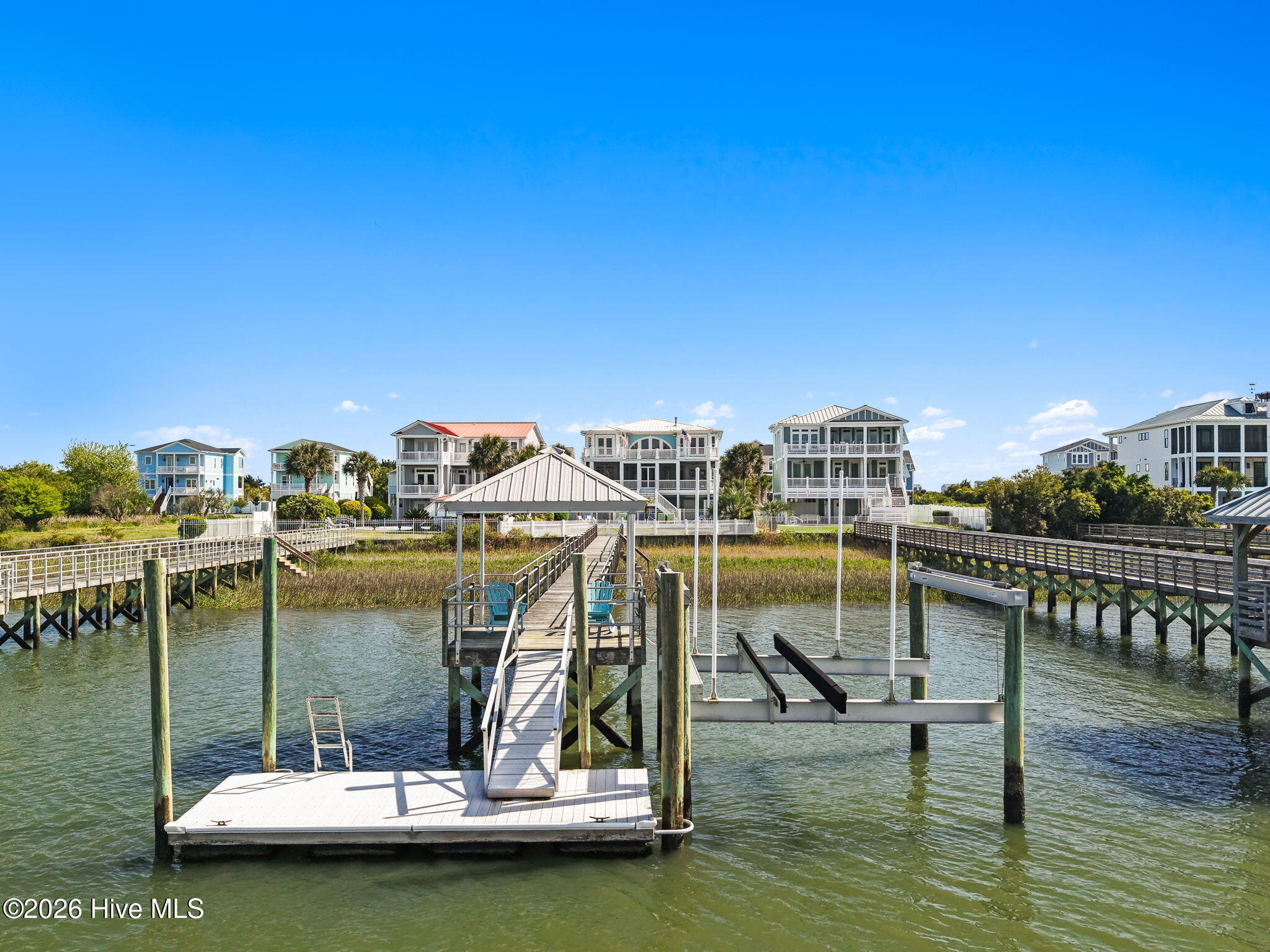 100566570 | Photo 74