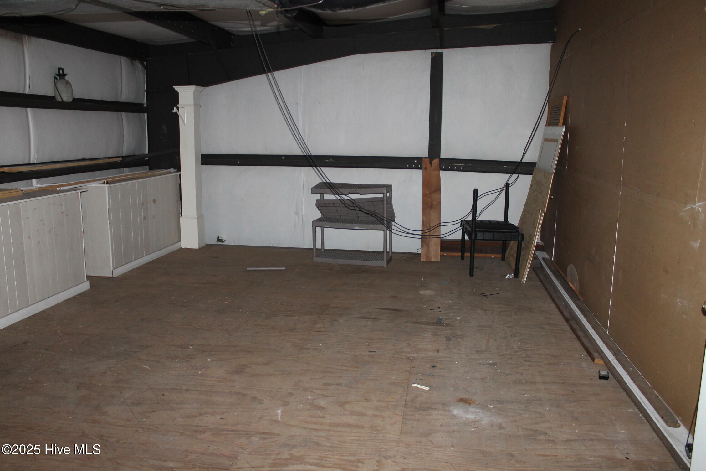 100497526 | Photo 26