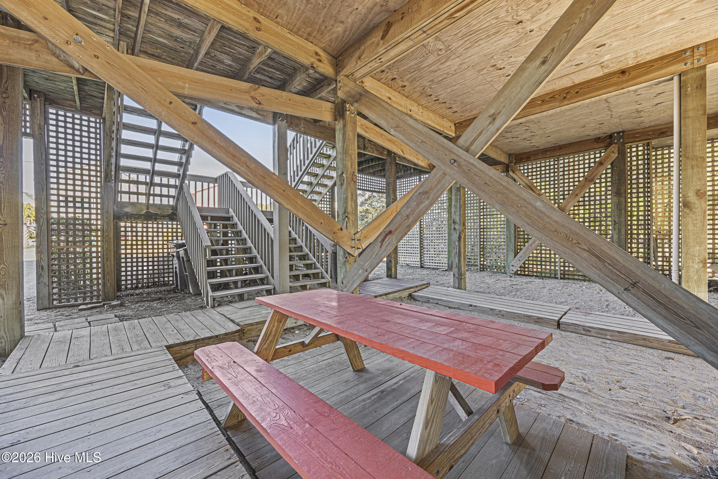 100552554 | Photo 39