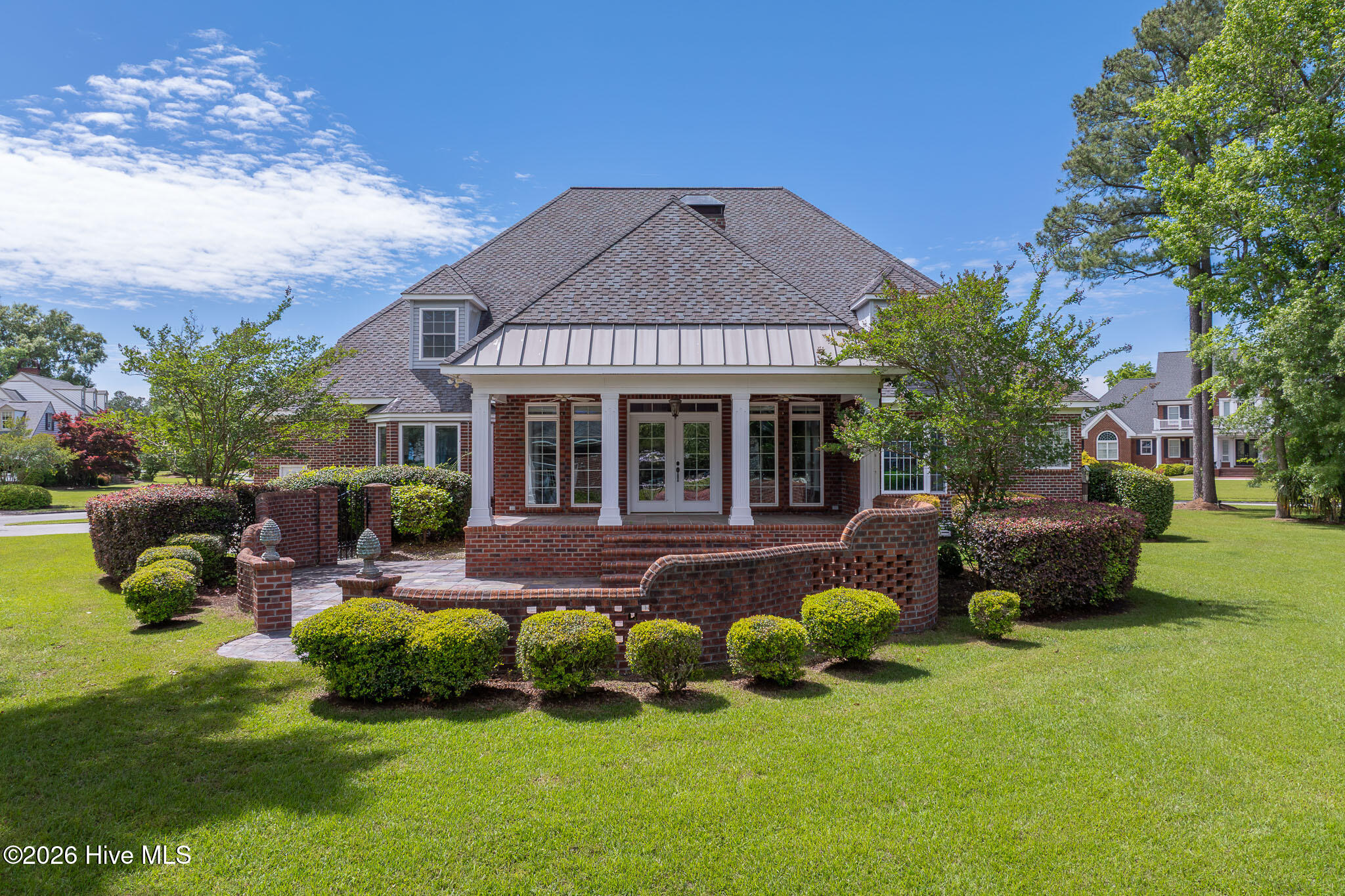 100570266 | Photo 62