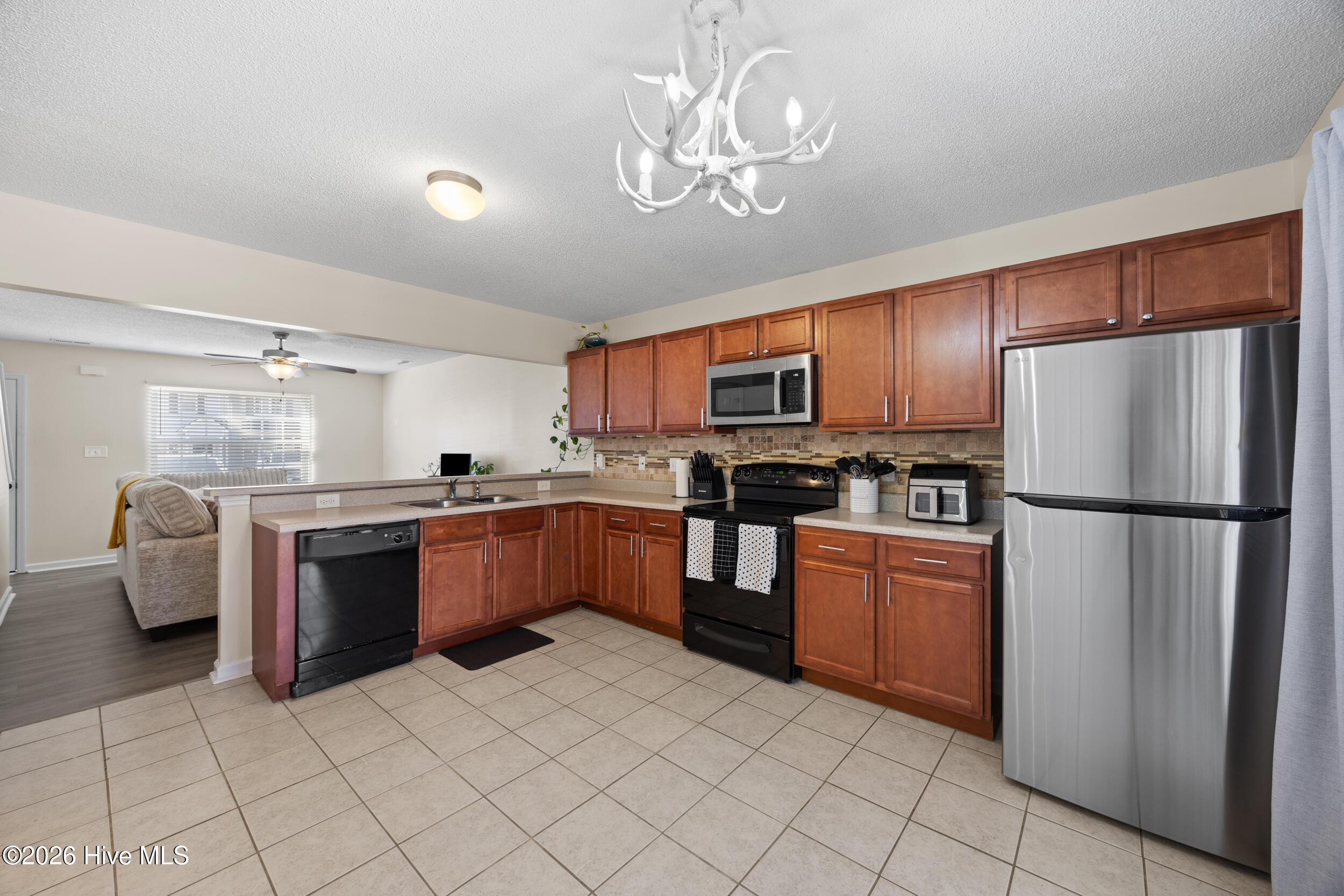 100554013 | Photo 13