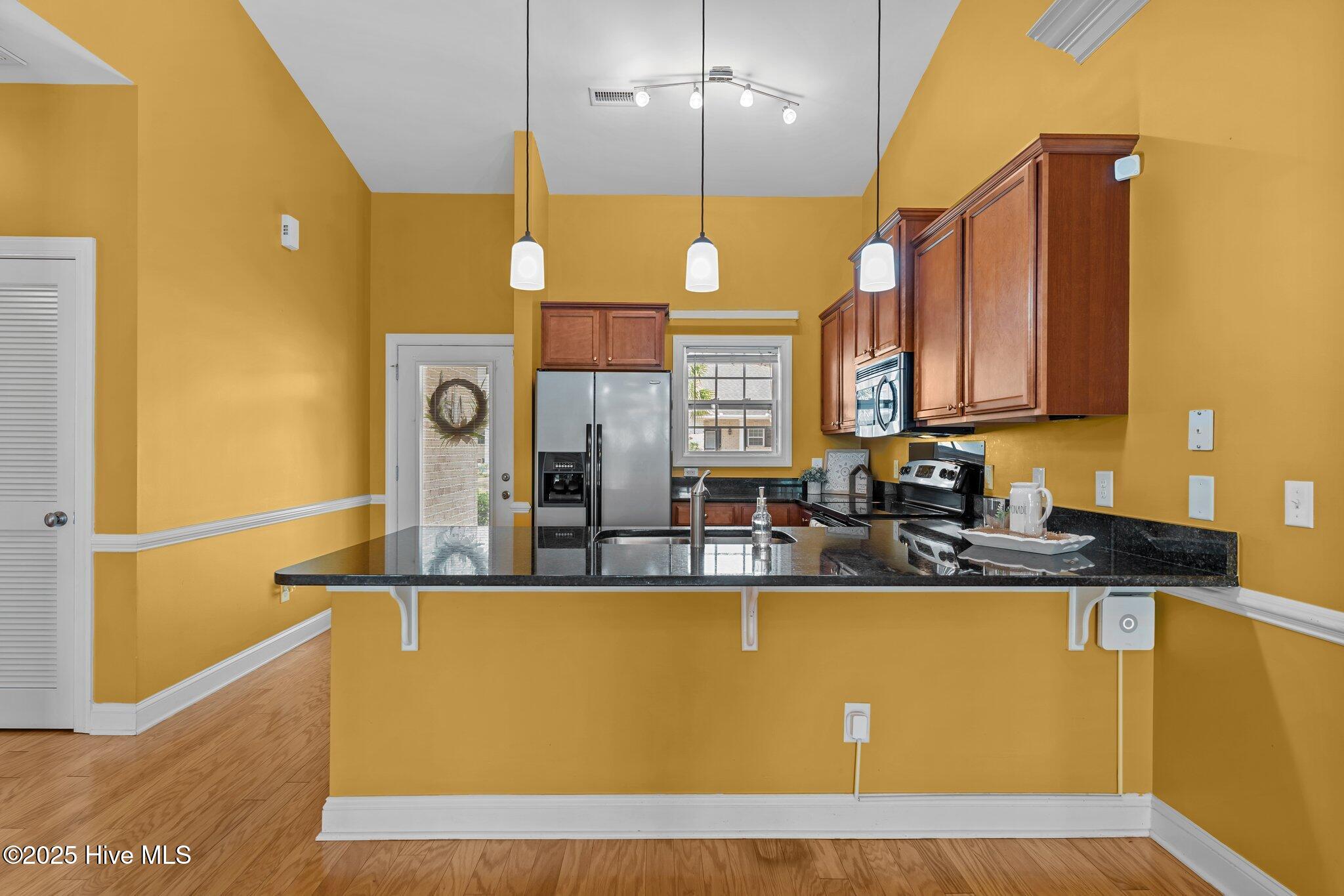 100513214 | Photo 14