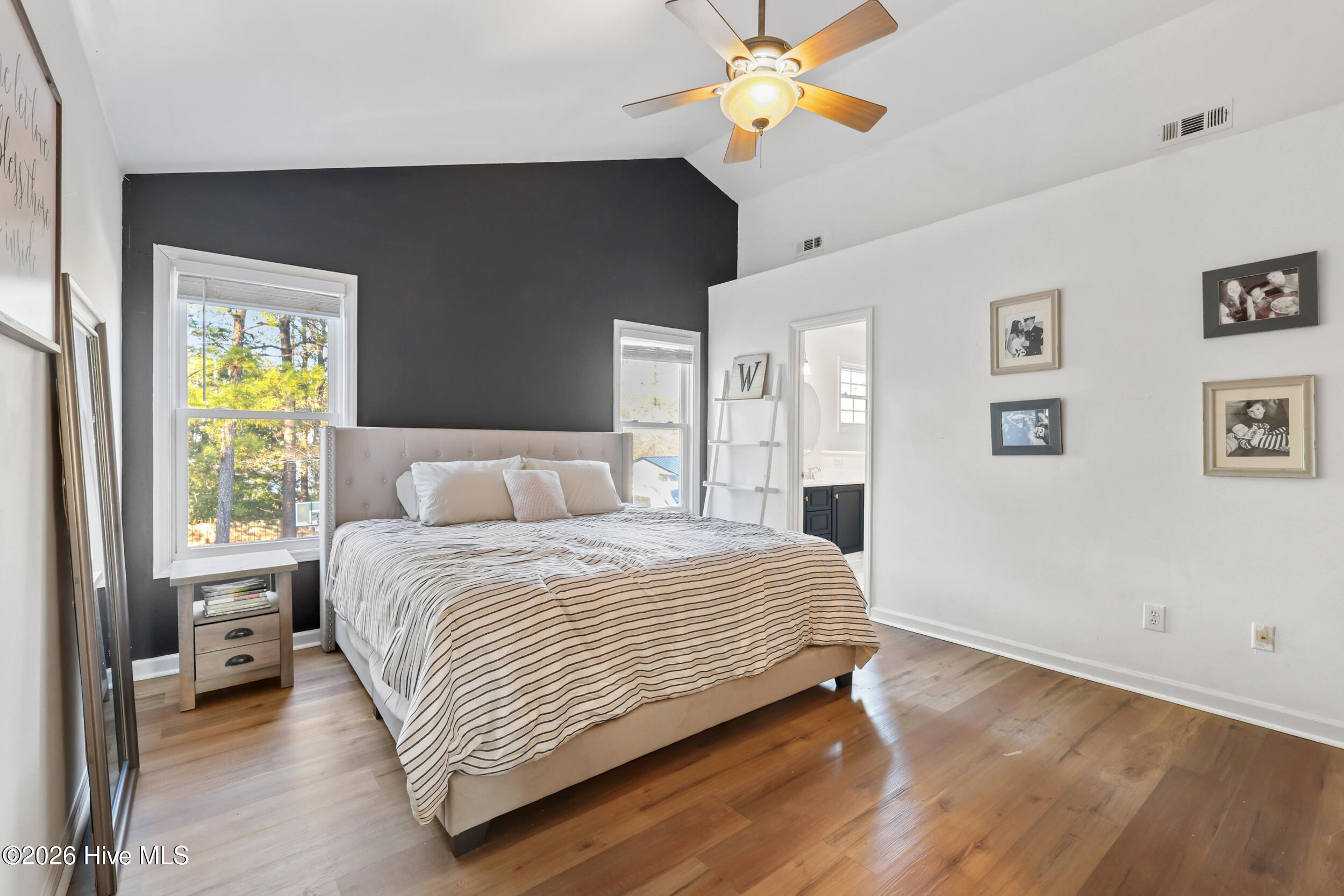 100554652 | Photo 17